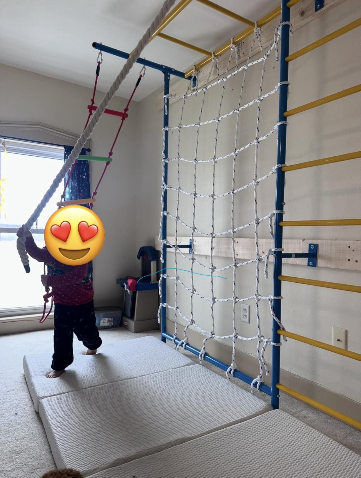 VEVOR Indoor Jungle Gym for Toddlers, 7-in-1 Climbing Playset with Carbon Steel Swedish Ladder, Wall Ladder, Pull-Up Bar, Rope Ladder, and Gymnastic Rings, Supports 220 lbs, Multicolor customer photo 2