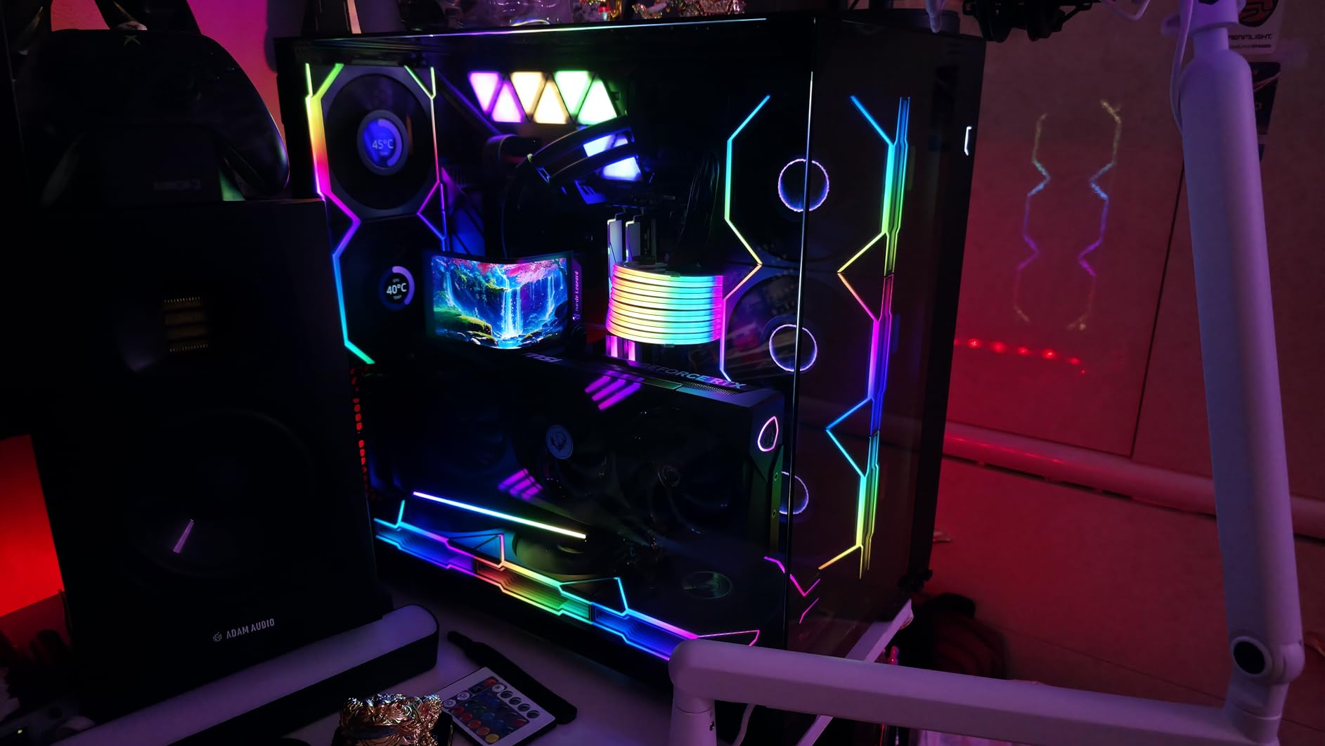 Lian Li Edge 1000W Gold-Black-EG1000G.BH customer photo 2