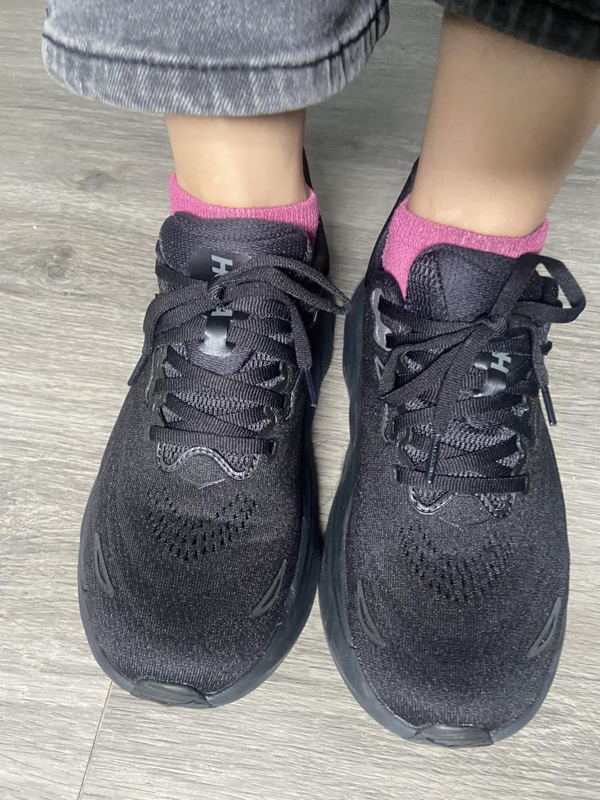 Hoka Womens Arahi 8 customer photo 1