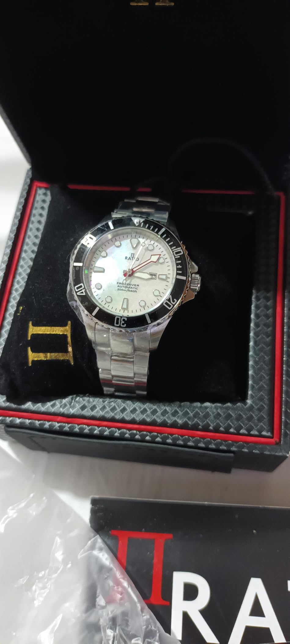 FreeDiver Sapphire Crystal Women's Diver Watch Japanese Automatic Movement Dive Watch 200m Water Resistant Diving Watch customer photo 1