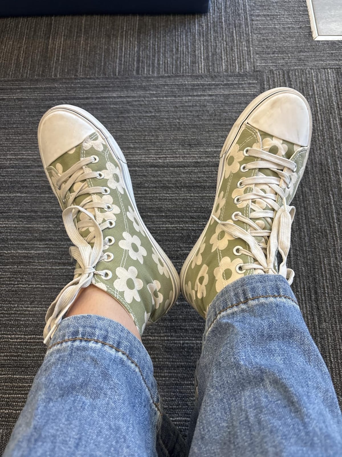 kufeiti Women's High Top Canvas Sneakers Casual Walking Shoes customer photo 2