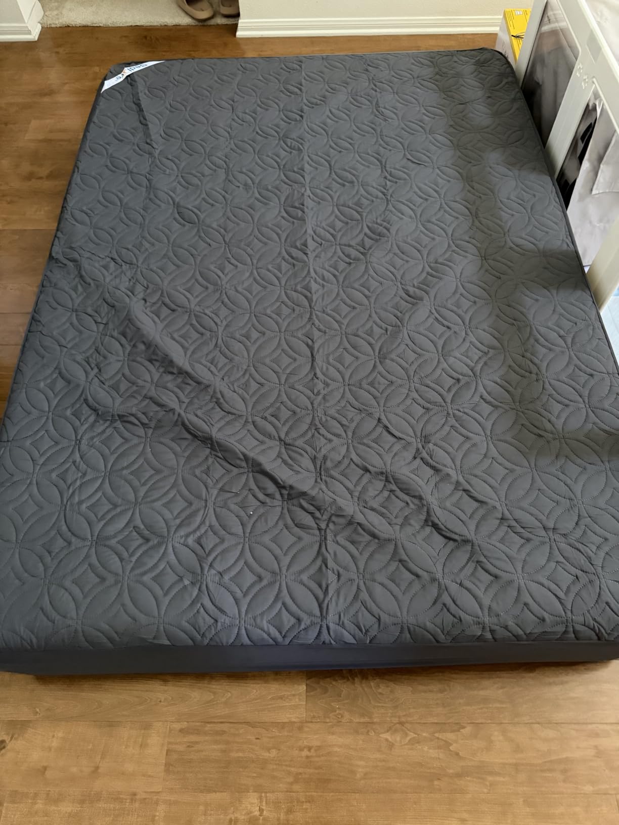 LIFEMENT 6 Inch Twin Mattress for Kids, Bamboo Cover Memory Foam Bed customer photo 1