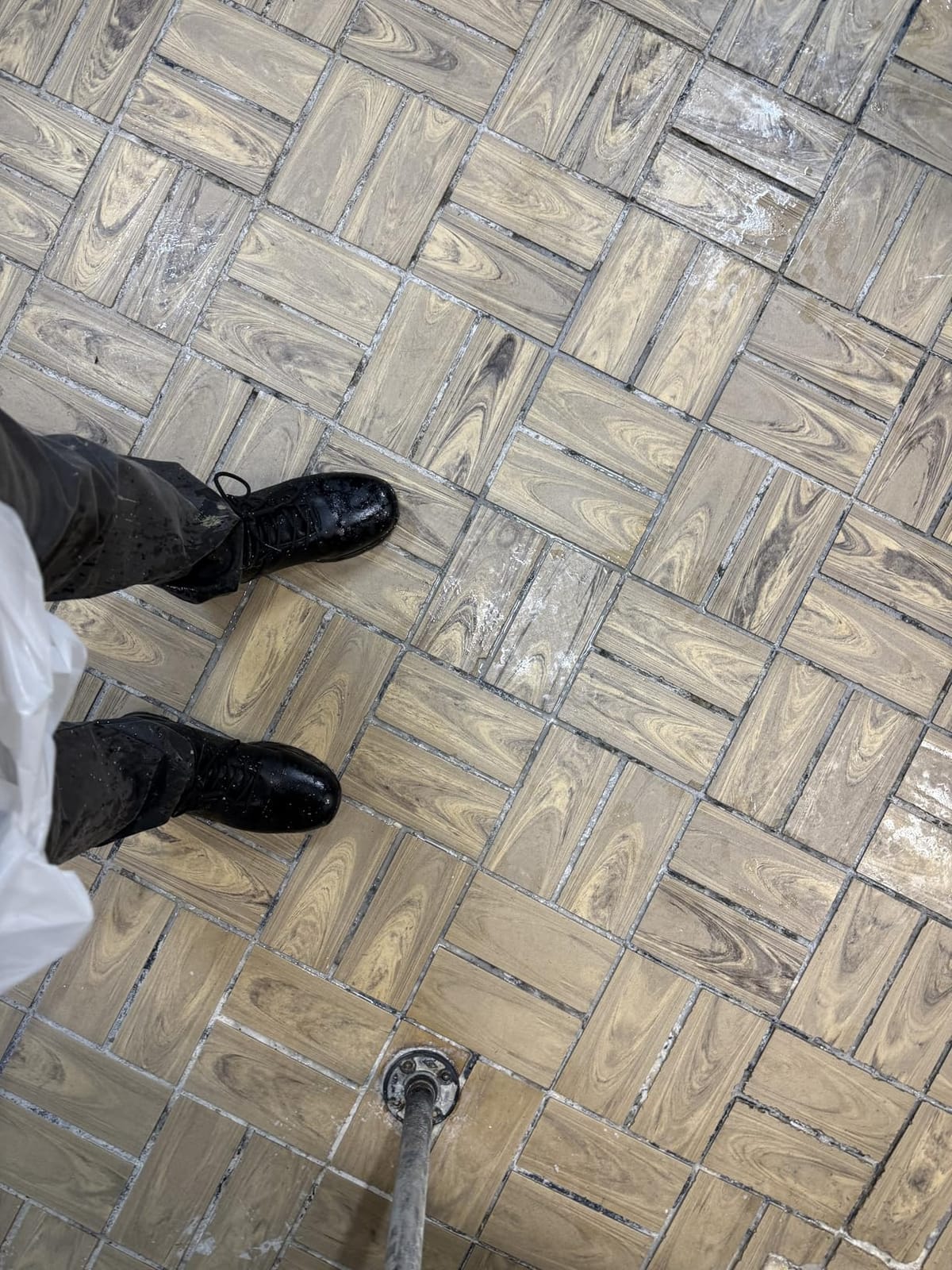 SHULOOK Non Slip Work Boots for Men Slip Resistant Shoes Restaurant Kitchen | Waterproof Mid Top Food Service Chef Ankle Boots Working Casual Leather Comfortable Lightweight customer photo 2