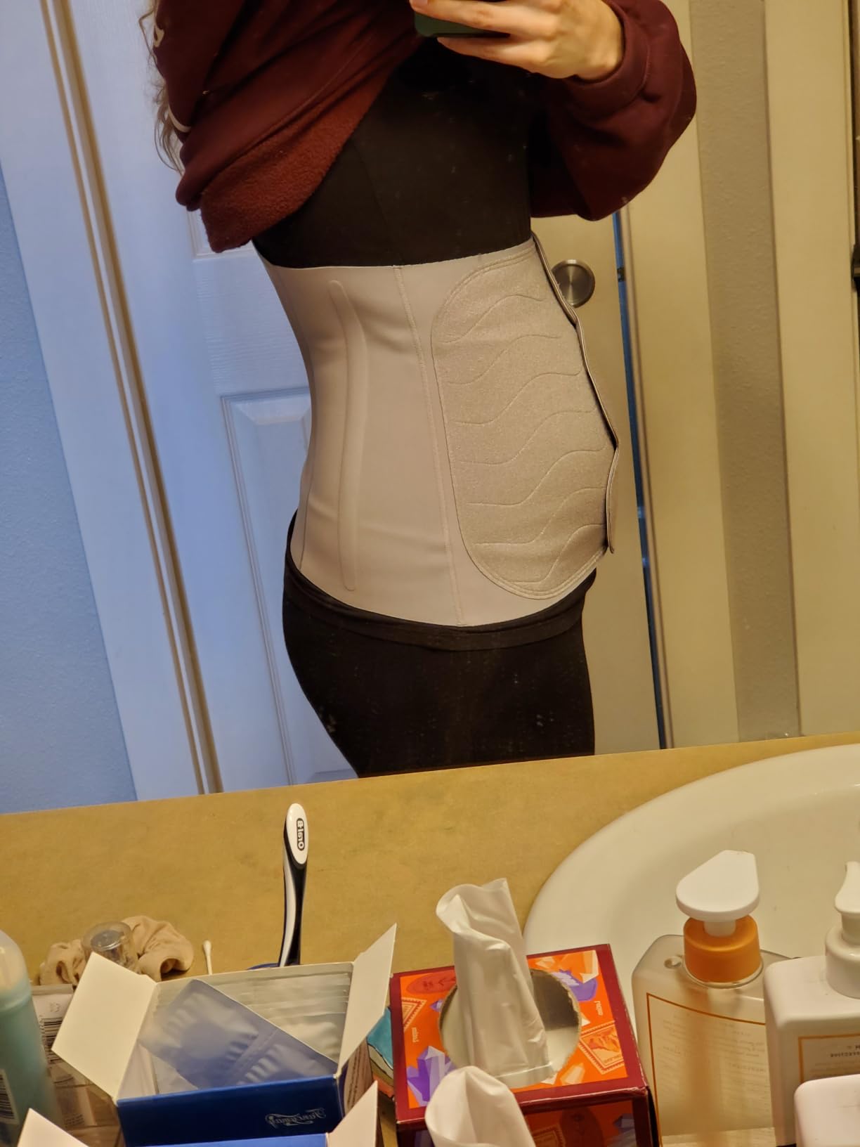 Momcozy Ergowrap Postpartum Belly Band, 3D Lifting & Ergonomic Back Support | C-Section Abdominal Binder with Gentle Lift, Breathable Comfort, and a Discreet Fit under Clothing for Postpartum Support customer photo 1