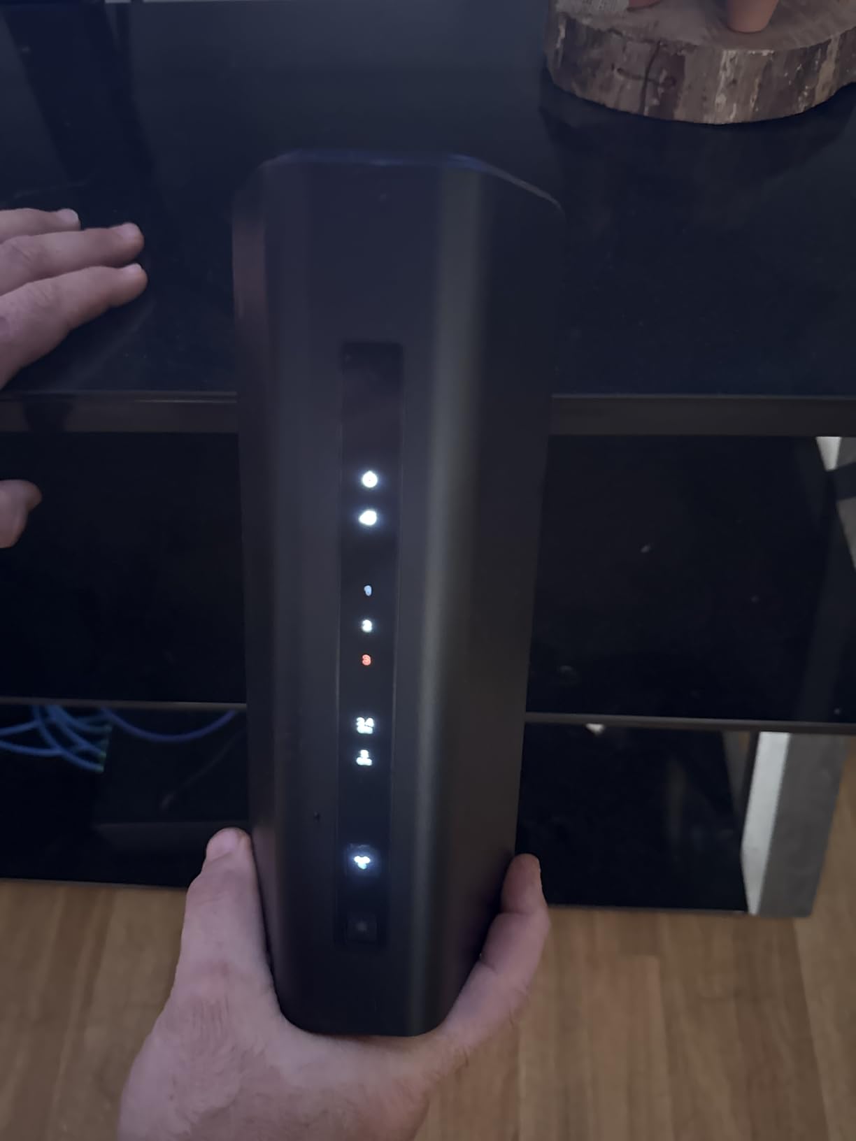 NETGEAR Nighthawk WiFi 7 Router RS140, Up to 2,250 sq ft, 5 Gbps customer photo 1