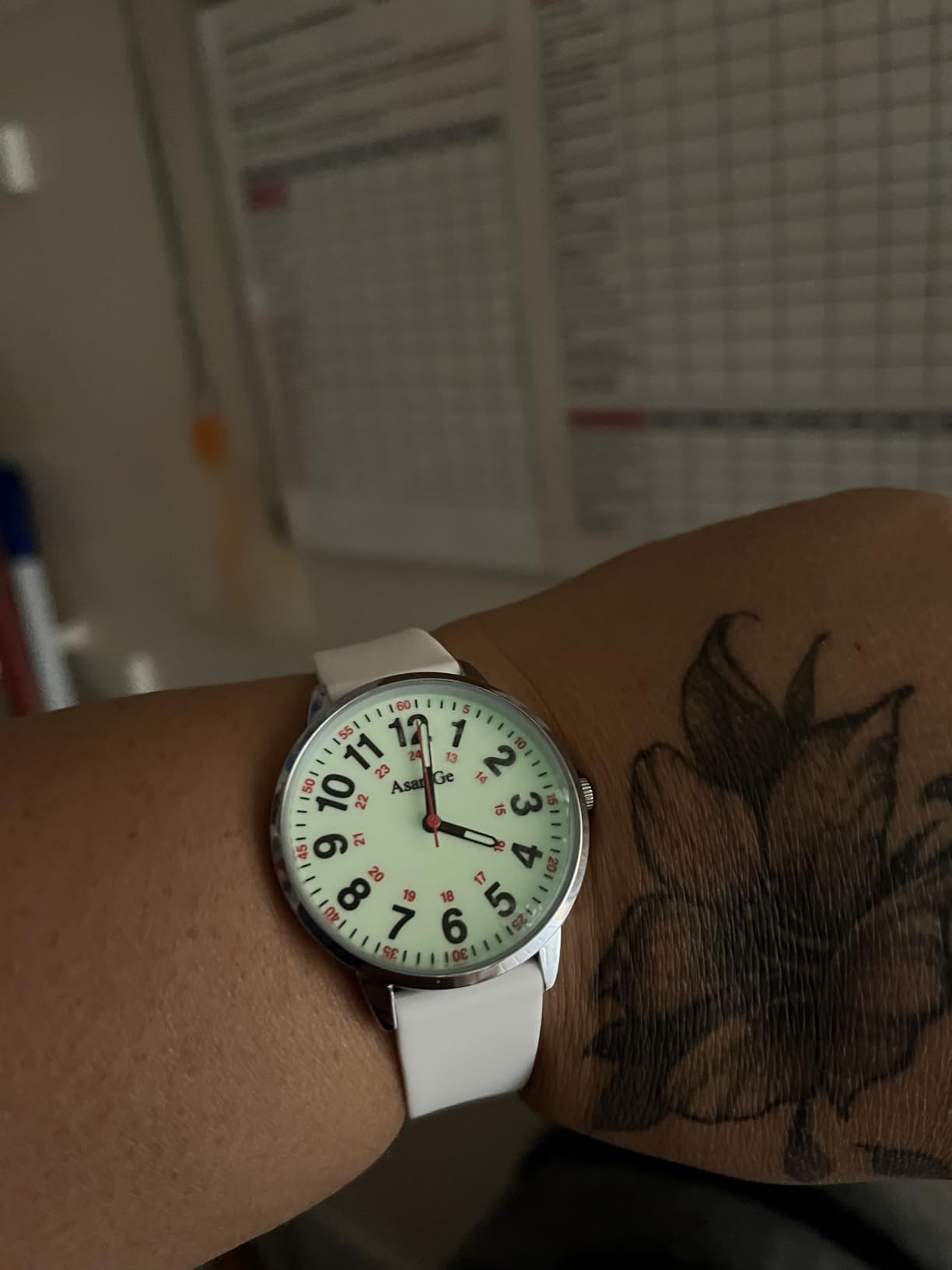 Asan Ge Watches for Women, Fashion 3ATM Waterproof Minimalist Easy-to-Read Analog Silicone Watch Suitable for Daily Work, Leisure, Outdoors customer photo 2