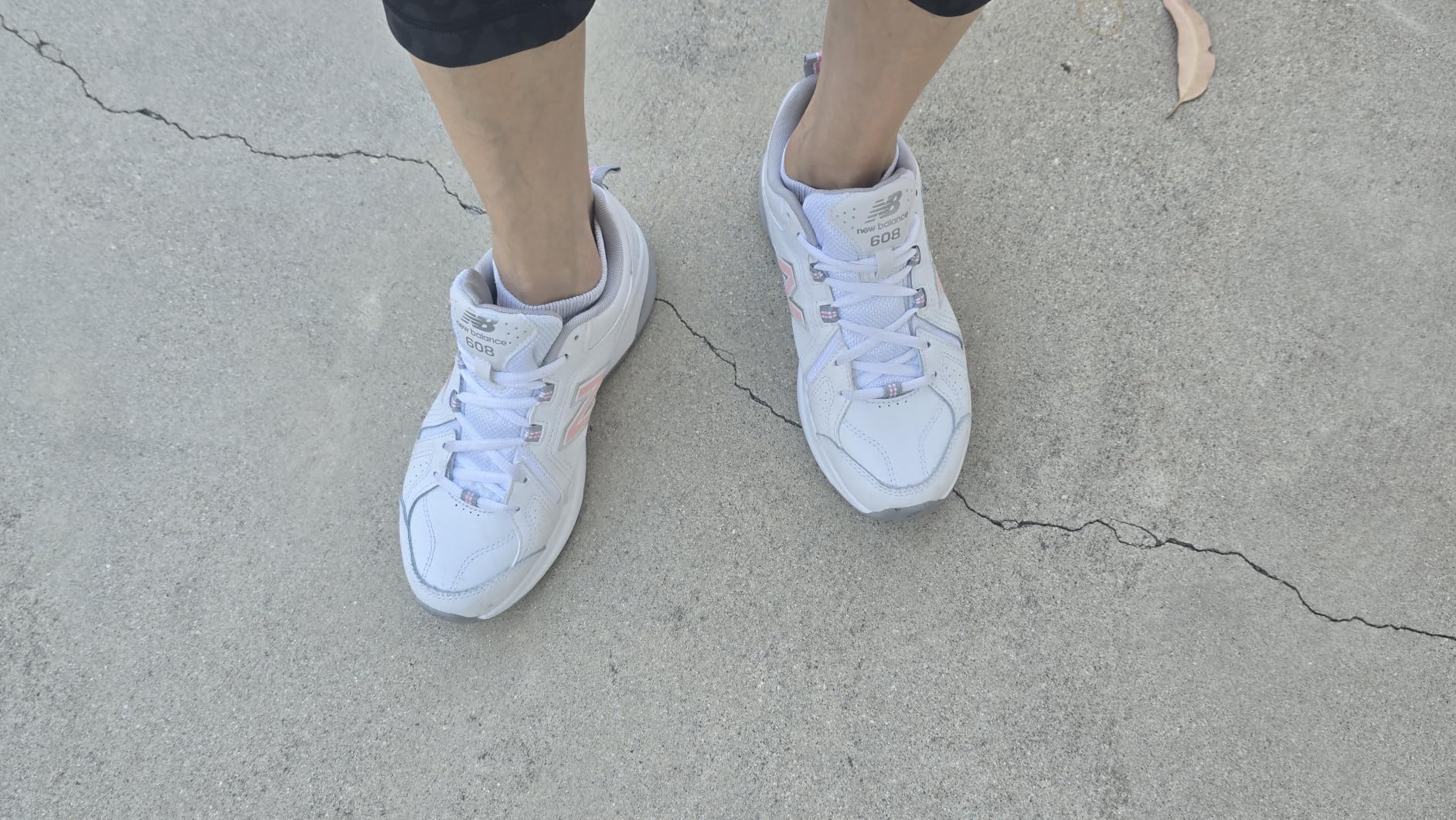 New Balance Women's 608 V5 Casual Comfort Cross Trainer customer photo 2