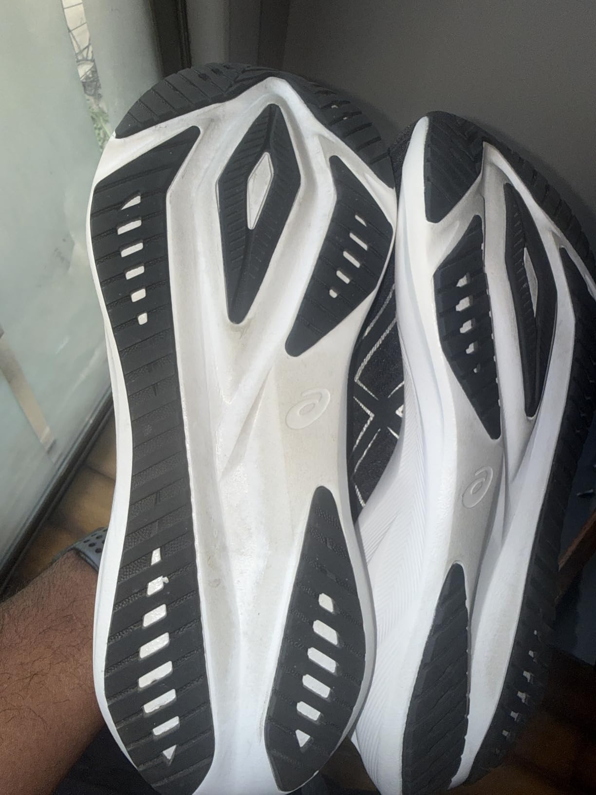 ASICS Men's VERSABLAST 4 Running Shoes customer photo 1