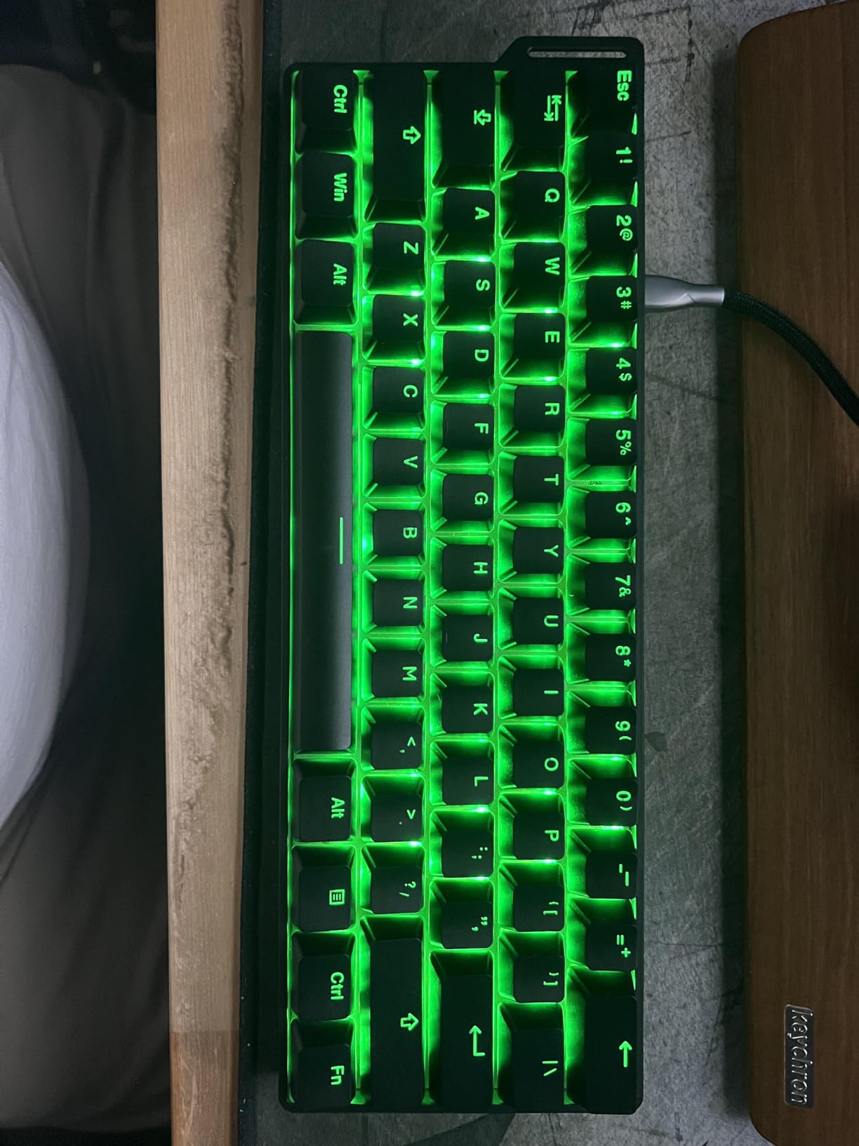 DAREU EK60 HE Hall Effect Magnetic Switch Mechanical Gaming Keyboard 60% customer photo 1