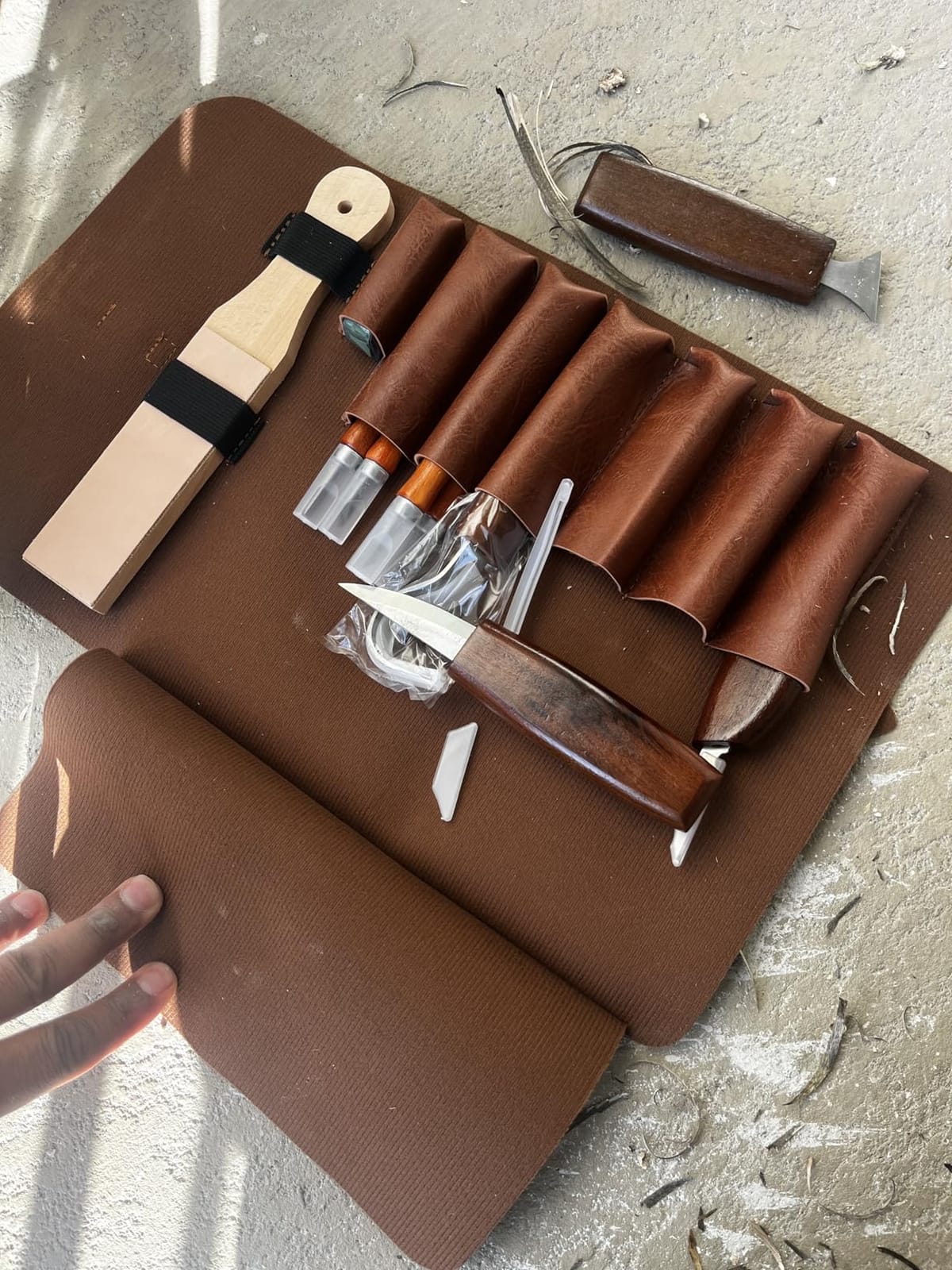Wood Carving Kit, 32Pcs Wood Carving Tools with Storage Bag, Wood Whittling Knife Kit with 4pcs Templates & 11pcs Wood Carving Knives for Wood DIY Beginners customer photo 2