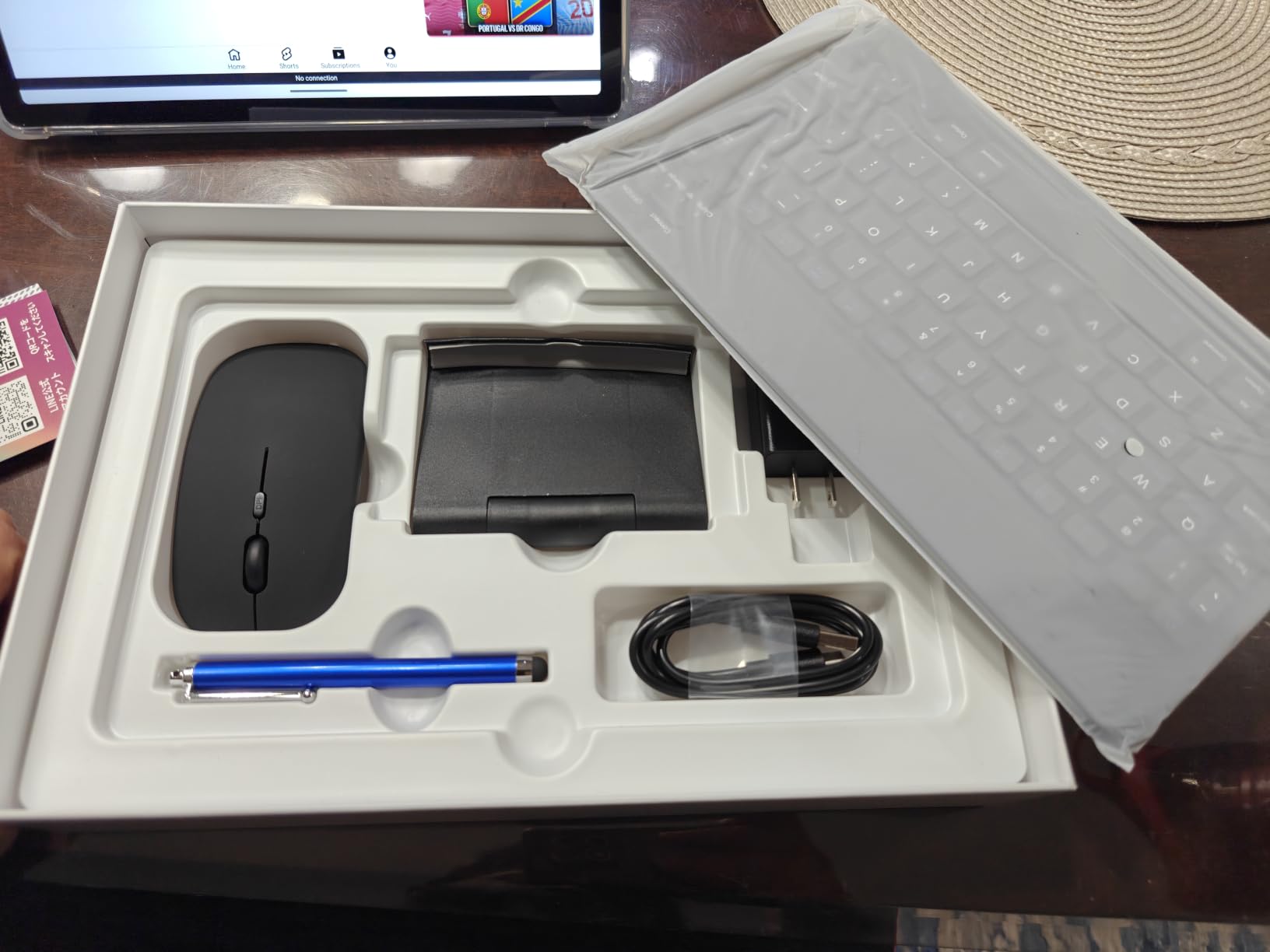 Tablet, 11 Inch Android 16 Tablets with Keyboard Gemini AI 3.5, 24GB+128GB customer photo 2