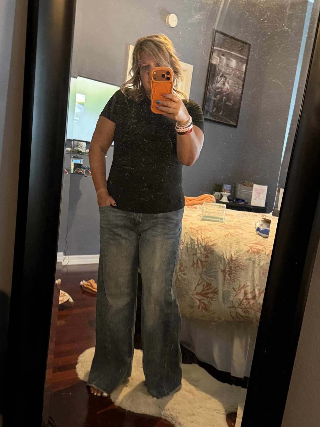 Trendy Queen Women's Wide Leg Jeans, Relaxed Loose with Raw Hem Pants customer photo 1