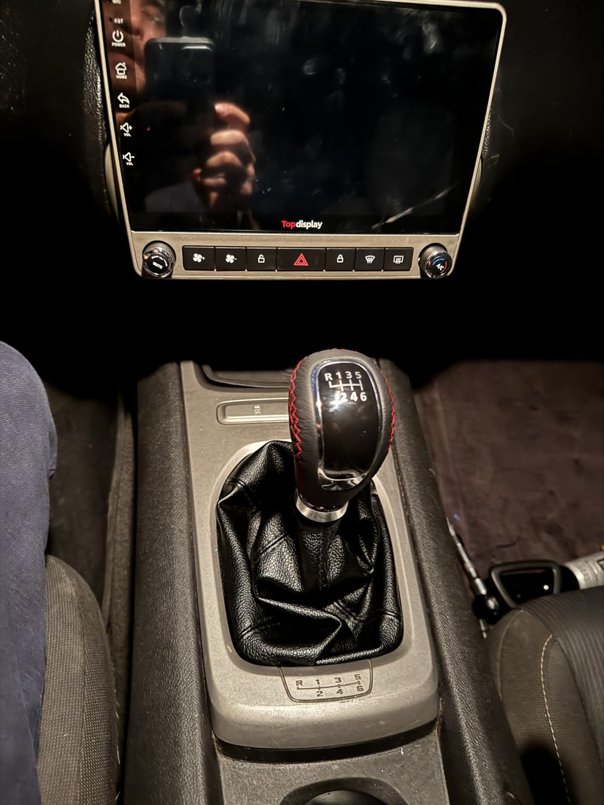 Car Shift Knob Dust Cover, Manual/Automatic Gear Shifter Dustproof Cover Protective Sleeve, Universal Decorative Gear Stick Boot Replacement for Most Car Truck SUV (Black) customer photo 1