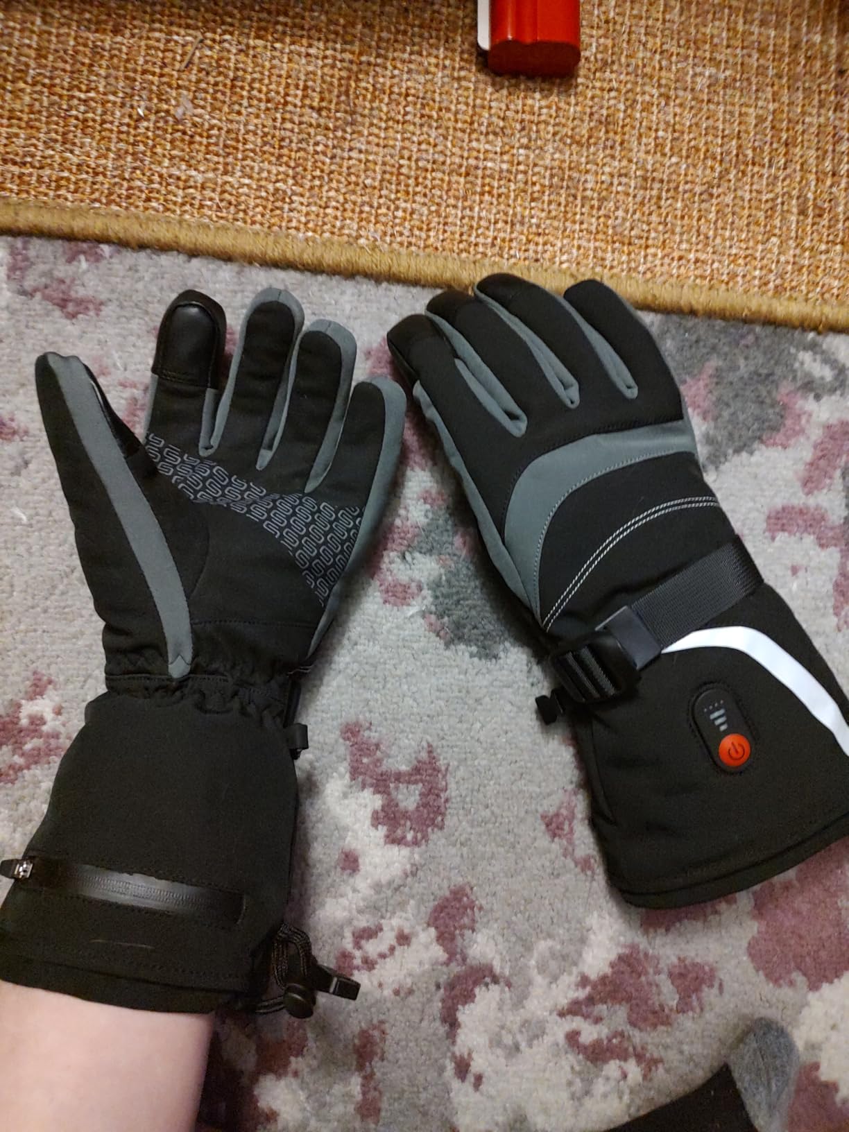 immtree Heated Gloves for Men Women, Rechargeable Electric Gloves with Battery (3000mAh x 2) 15s FlashHeat Technology, Waterproof Touchscreen for Winter Ski Hunting Driving Camping customer photo 2