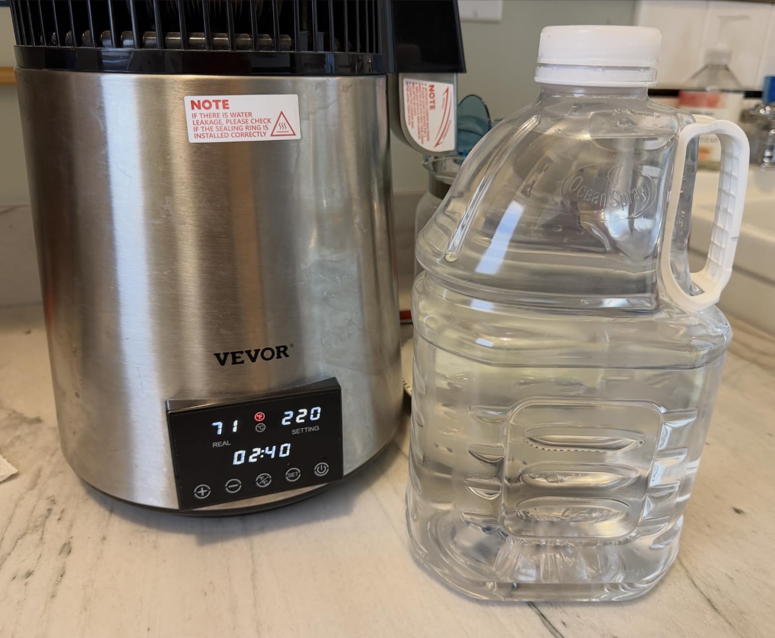 VEVOR 1750W Water Distiller, 0.4Gal/H Distilled Water Maker with Glass Carafe, 4L/1.1Gal Countertop Distiller Machine, 0-99H Time Temp Dual Display, Anti-Dry Design 304 Stainless Steel Still, Grey customer photo 2