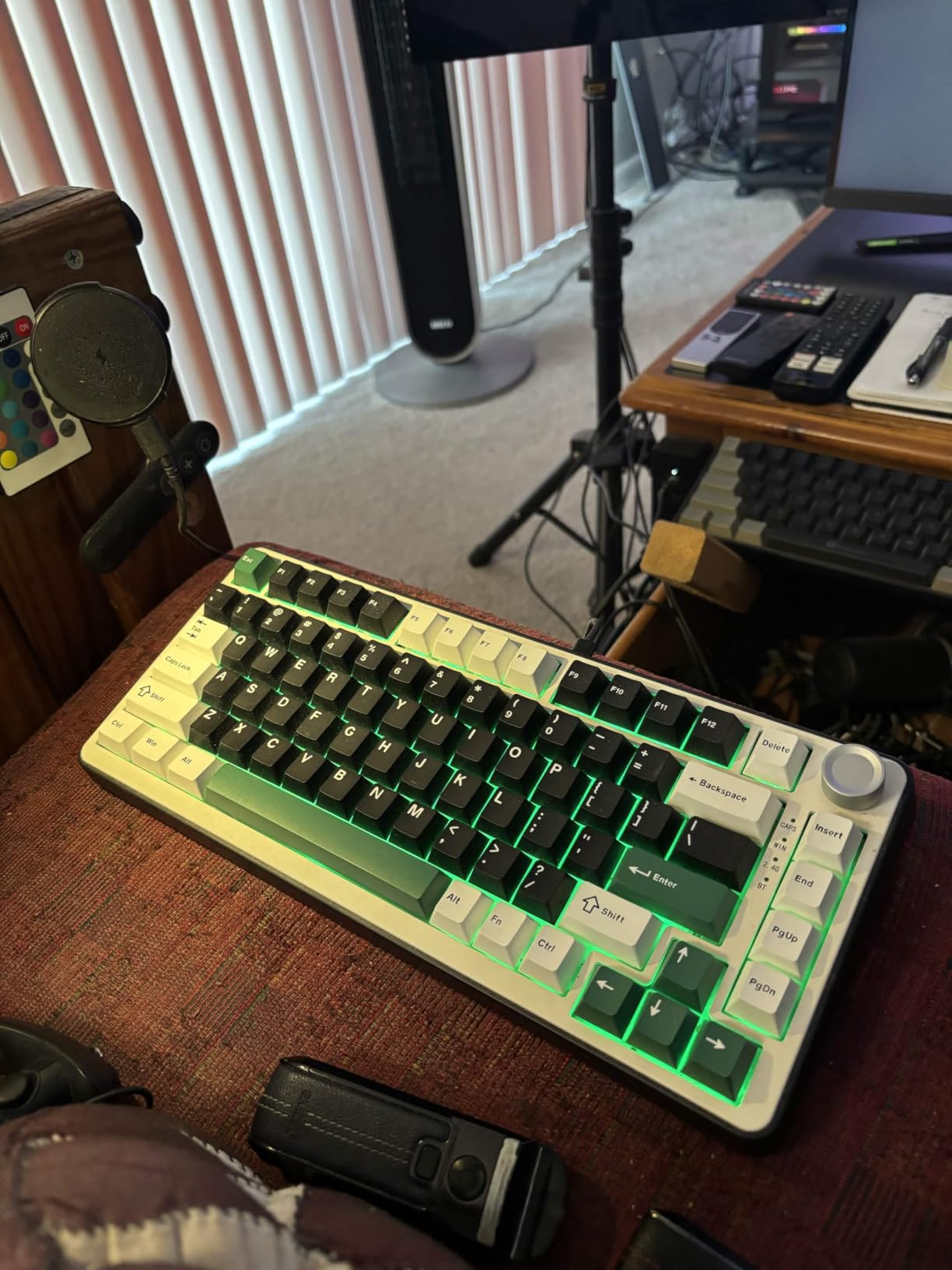 YUNZII B75 PRO 75% Wireless Mechanical Keyboard (Dark Grey,Milk Switch) customer photo 2