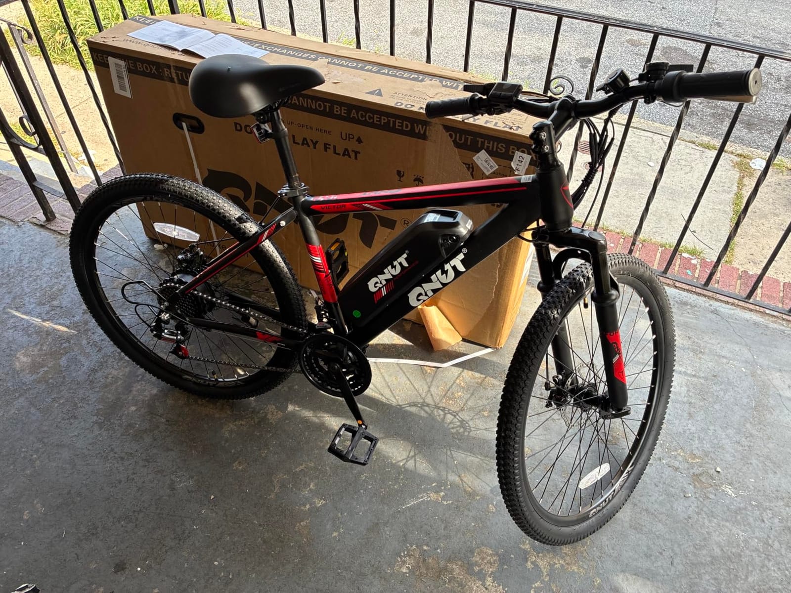 QNUT Electric Bike for Adults with Peak 1000W Motor 26