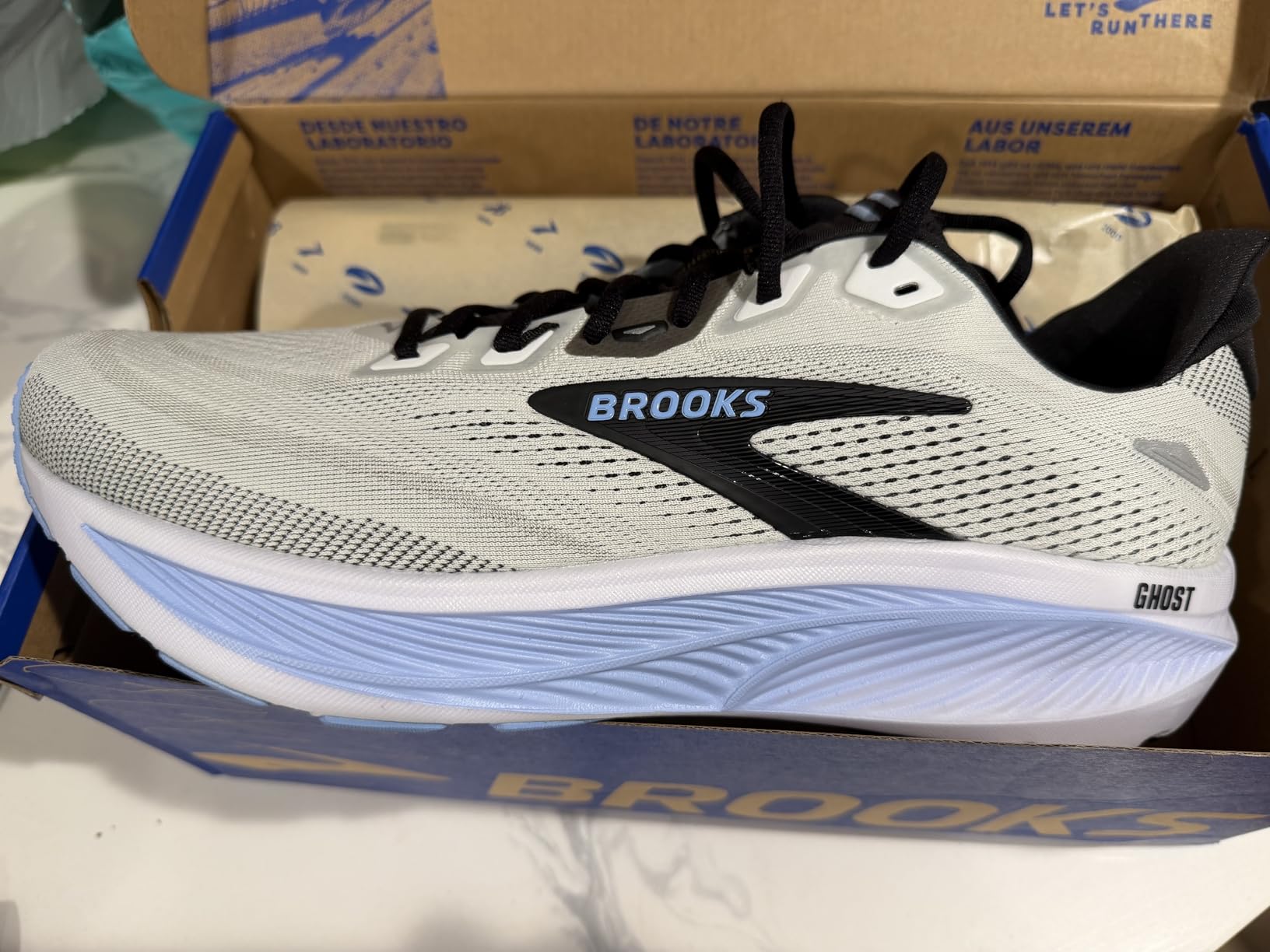 Men's Ghost 18 Running Shoe customer photo 2