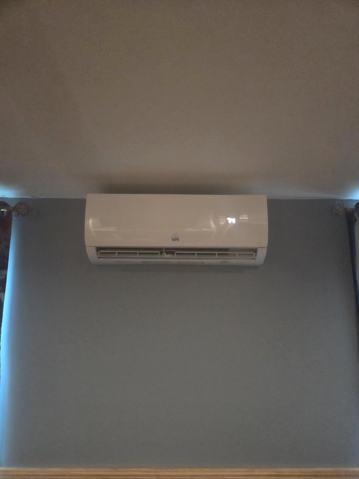 Rellytech Mini Split AC/Heating System - 19 SEER2 9000 BTU Mini Split AC Unit Inverter Heating and Cooling, 115v Energy Efficient Ductless Air Conditioner Up to 550sq.ft, 24H Timer, Installation Kit customer photo 2