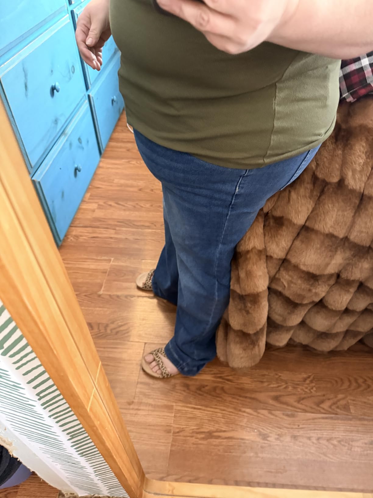 Women's Plus Size Wide Leg Jeans with Pockets customer photo 1