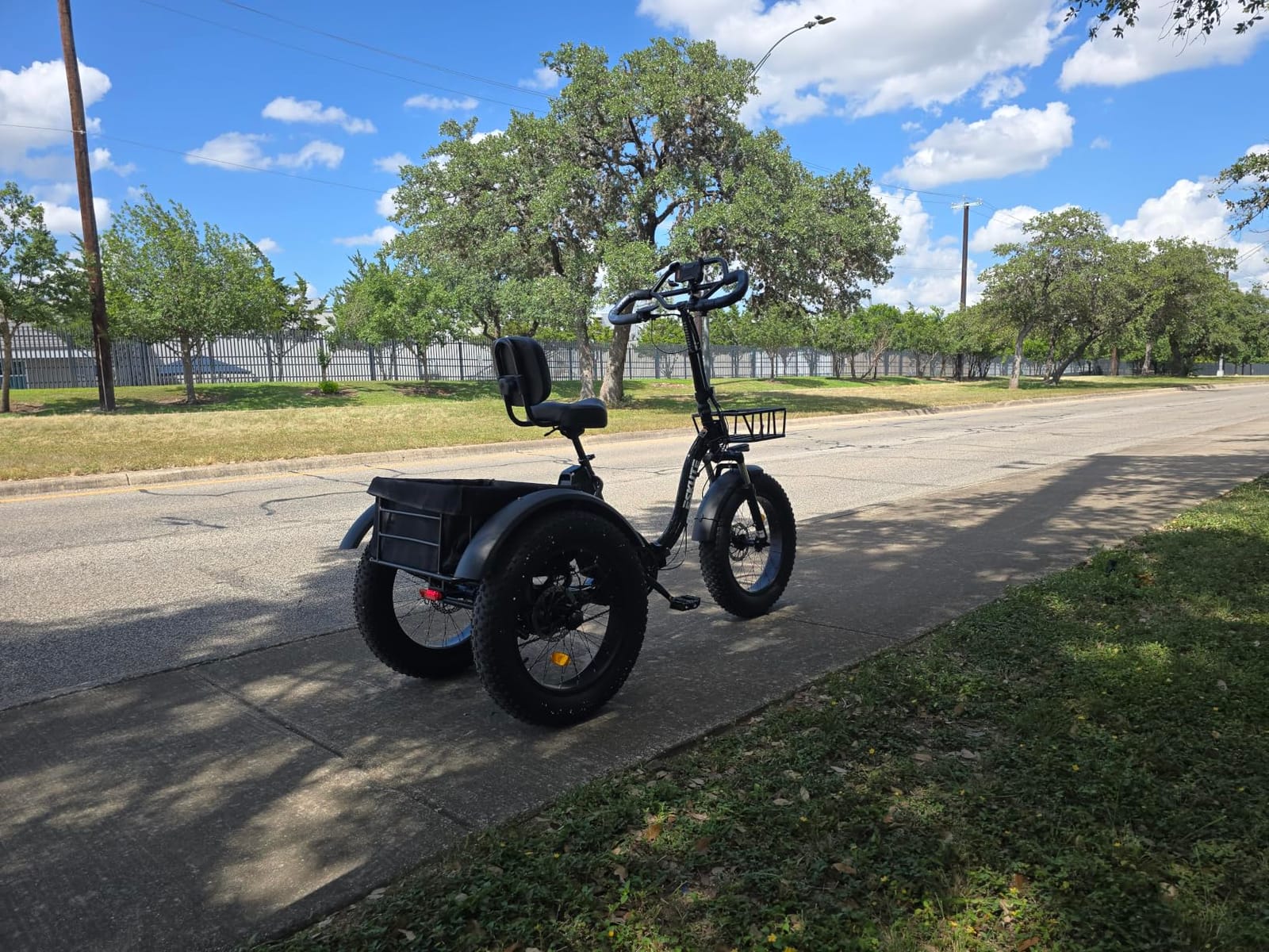 ESKUTE T300 Pro Electric Trike for Adults & Seniors,998.4Wh Long-Range Battery, 1200W Peak Motor, 20