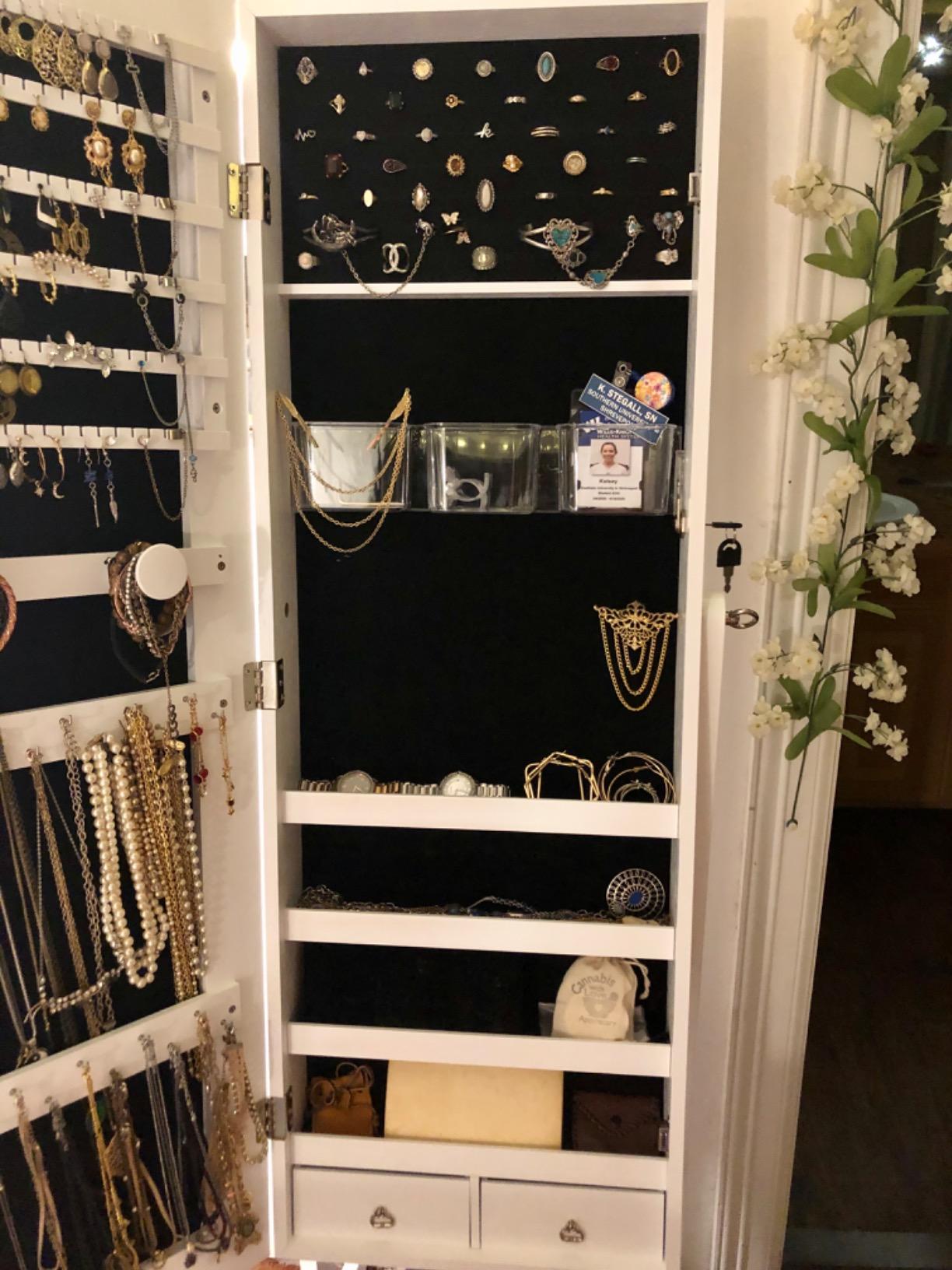 Nicetree Freestanding Jewelry Cabinet, Full Length Mirror, Moon White customer photo 1
