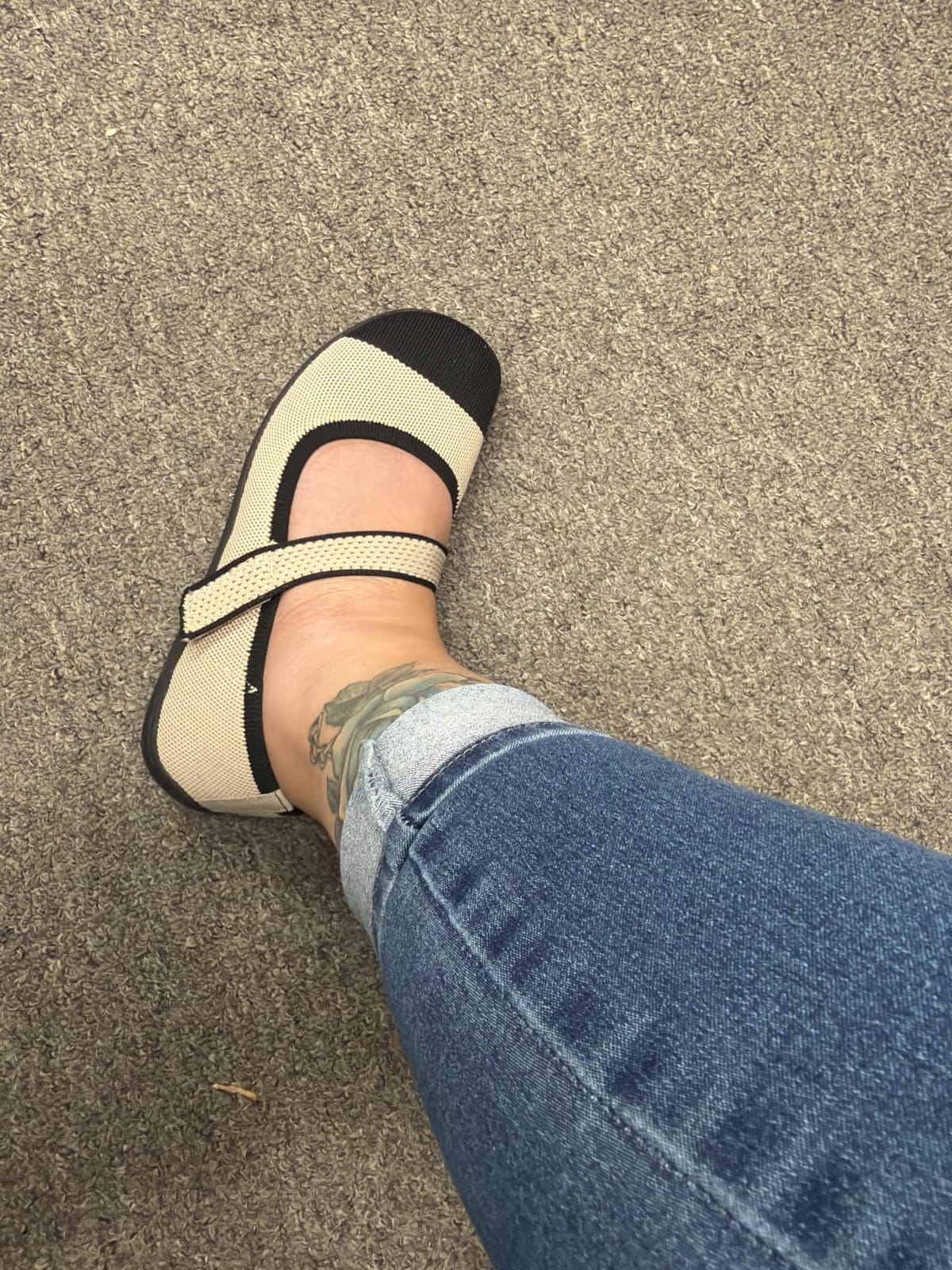 DREAM PAIRS Women's Mary Jane Wide Toe Ballet Flats customer photo 1