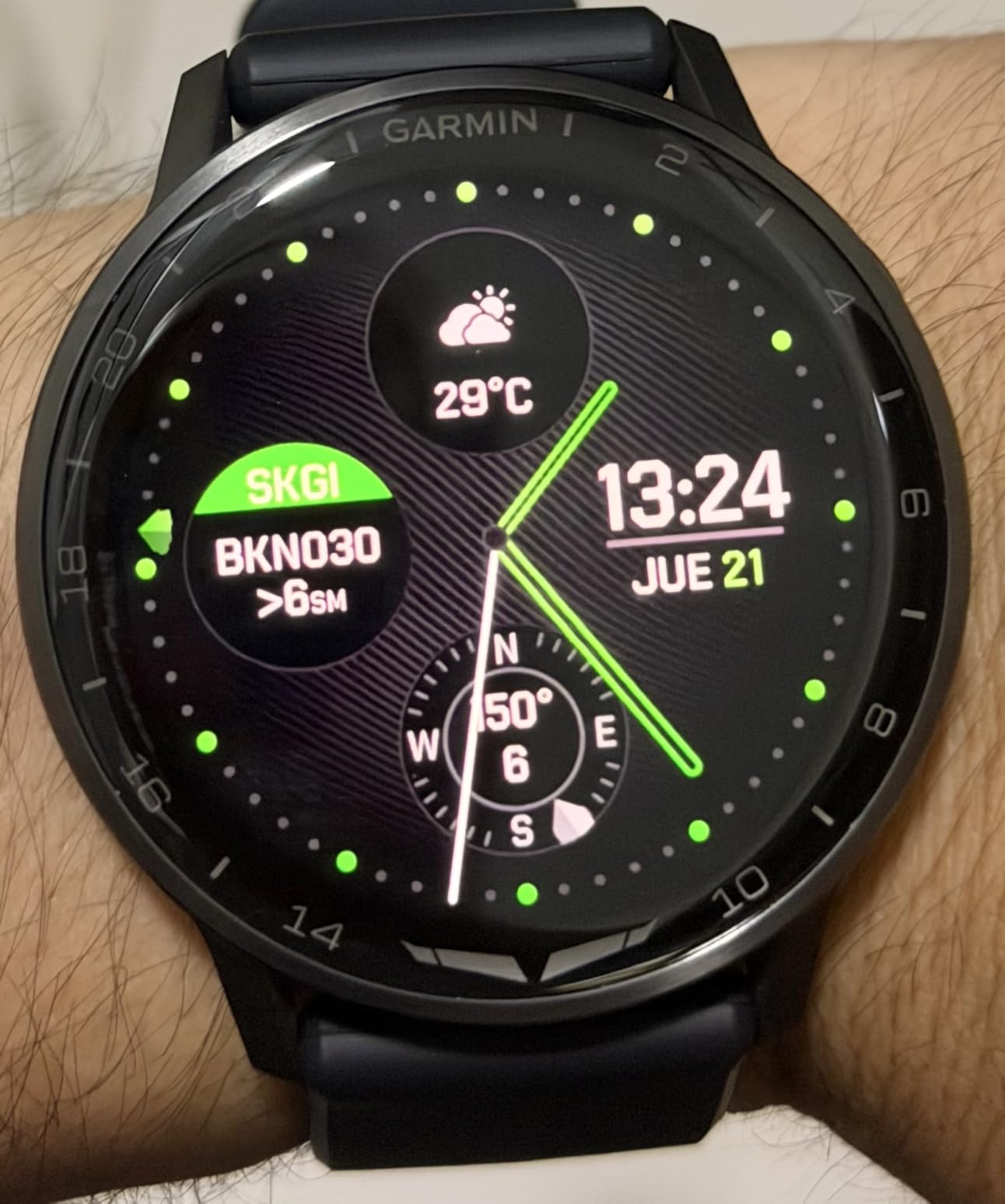Garmin D2 Air X15, Versatile Aviator Smartwatch with GPS, LED Flashlight, Health and Fitness Features, Aviation Weather, Built-in Microphone/Speaker, Silver with Black Silicone Band customer photo 1