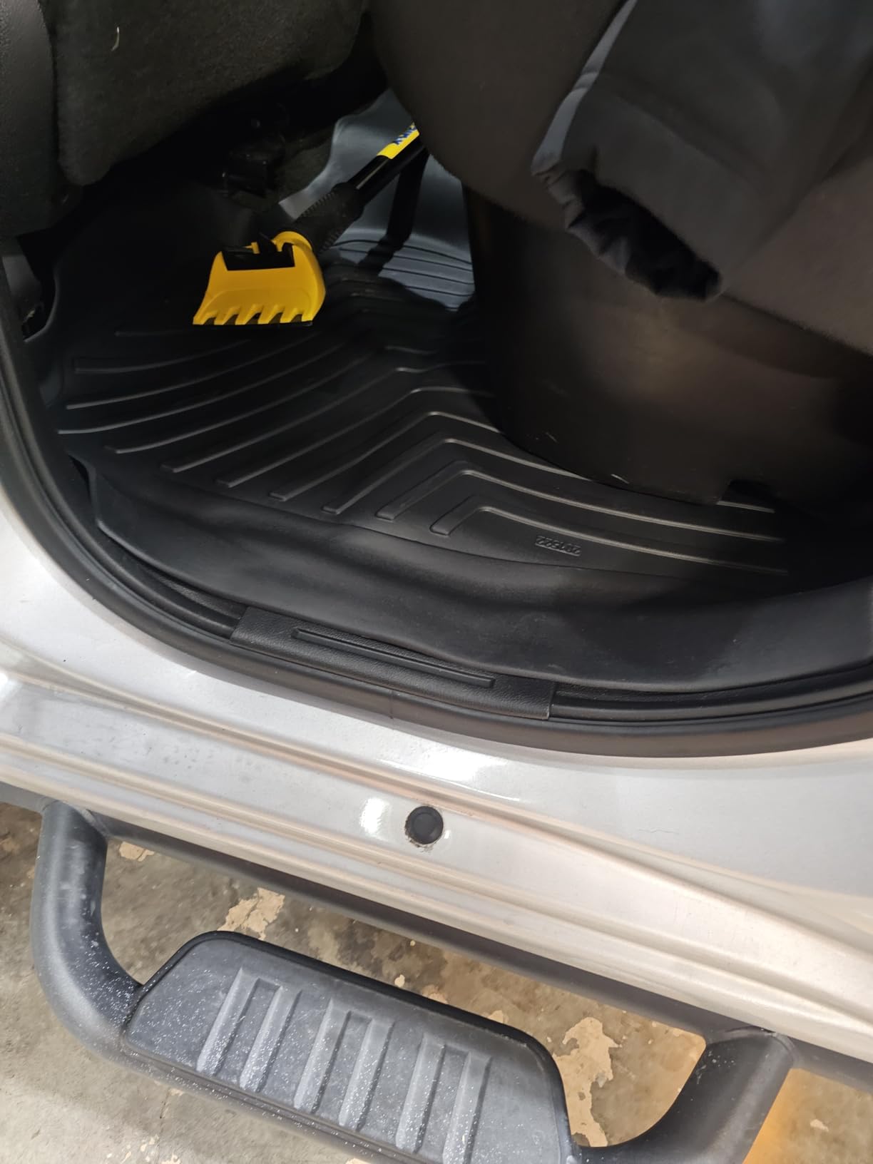 OEDRO Upgraded Floor Mats for 2019-2026 Chevy Silverado/GMC Sierra 1500 Crew Cab & 2020-2026 Silverado/Sierra 2500HD 3500HD, Bucket Seat, All Weather Custom Fit Silverado Accessories Floor Liners customer photo 2