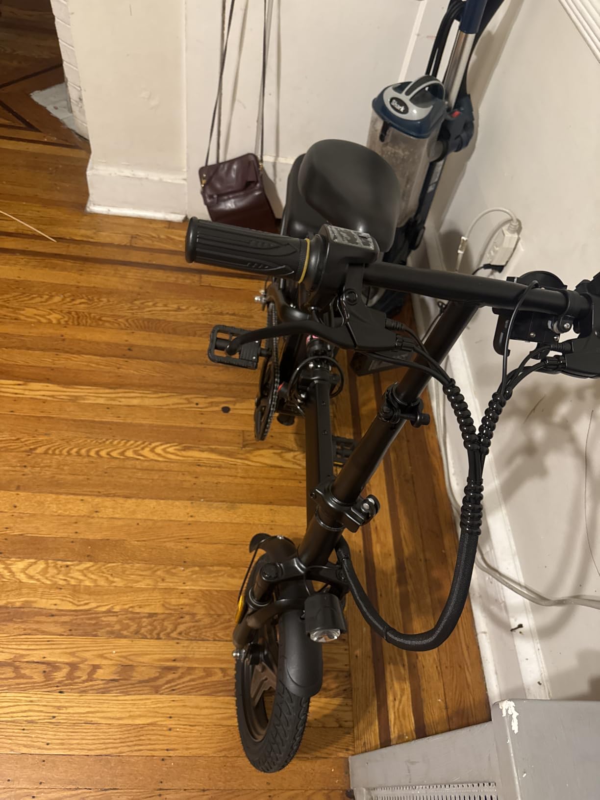 LELEKUAI Electric Bike for Adults, 1200W Peak Motor Commuter Ebike, 20-28MPH Speed, 32 Miles Range, Removable Waterproof Battery, Dual Disc Brakes Electric Bicycle, UL 2849 Certified customer photo 2
