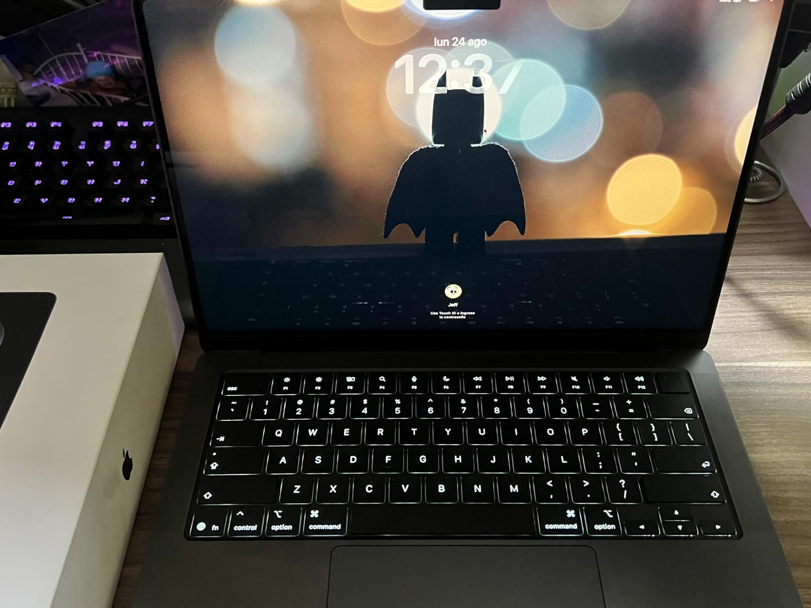 Apple 2026 MacBook Pro Laptop with Apple M5 Pro chip with 15-core CPU and 16-core GPU: Built for AI, 14.2-inch Liquid Retina XDR Display, 24GB Unified Memory, 1TB SSD, Wi-Fi 7; Space Black customer photo 1