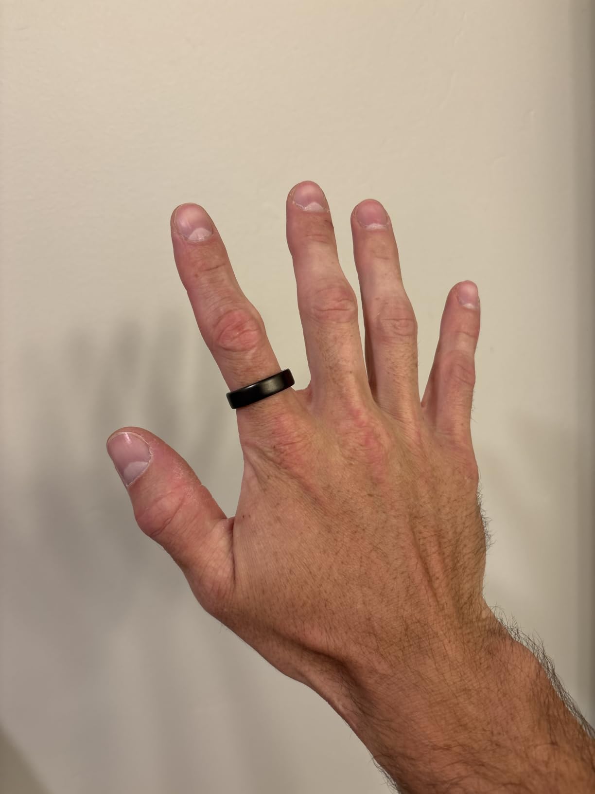 Oura Ring 5 Smart Wearable - Silver - Size 8 - Fitness & Sleep Tracker customer photo 1