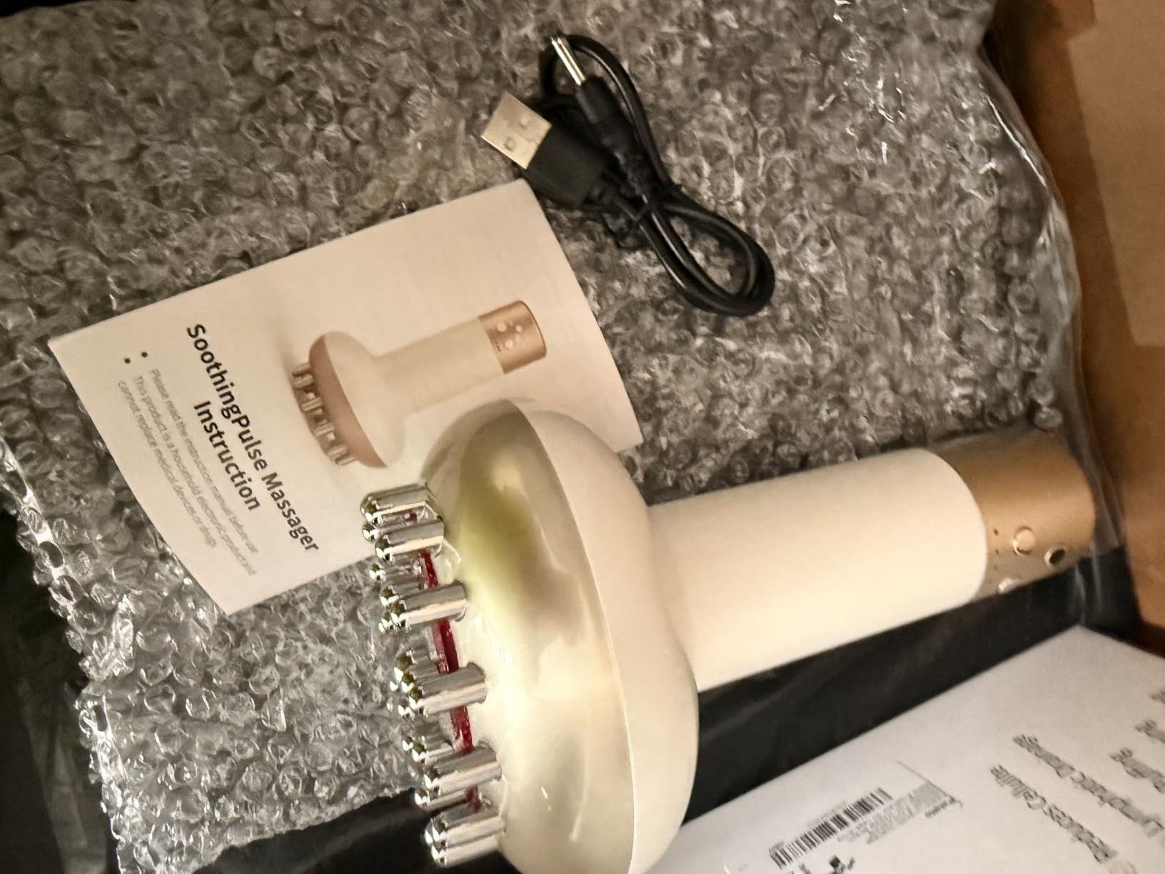 Lymphatic Drainage Massager & Anti Cellulite Massage Tool, Reduce Stretch Marks & Cellulite, for Legs, Arms & Belly, Body Sculpting Machine with Light, Heat & Vibration,White customer photo 1