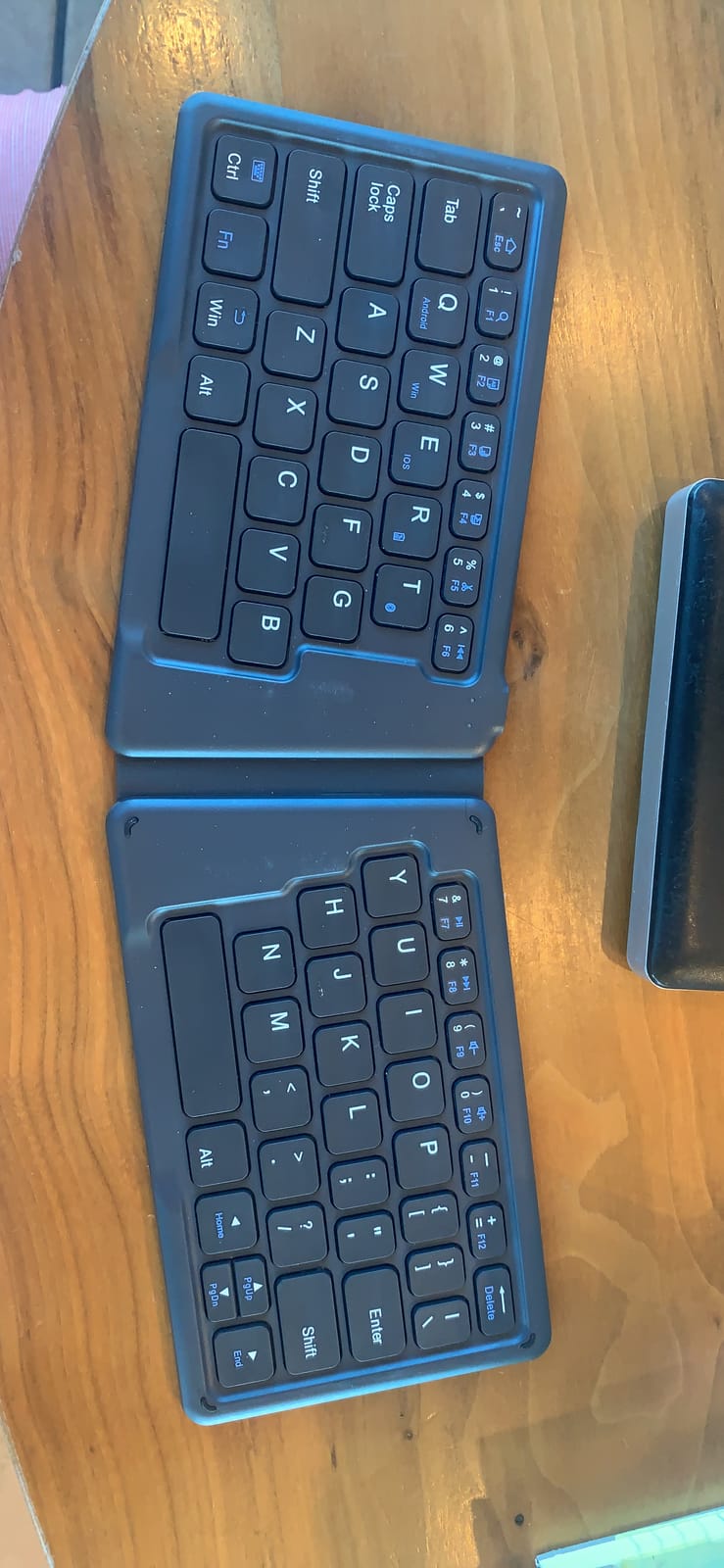 Foldable Keyboard and Mouse with Storage Bag, 2.4G+BT5.0 x 2 for Laptop customer photo 1