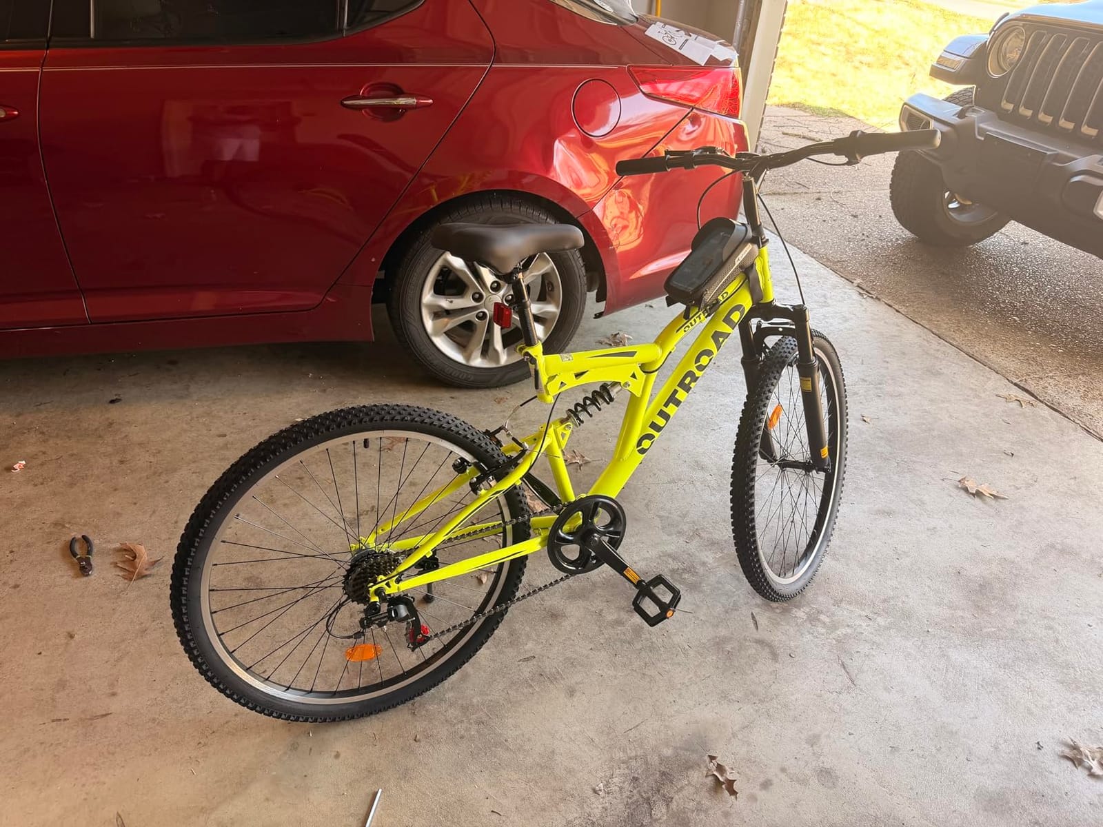 Max4out 26 inch Mountain Bike Dual Full Suspension, Outdoor Hybrid Bikes, 7-Speed/High-Carbon Steel, for Men Women Adult, MTB Bicycle with Suspension Fork customer photo 1