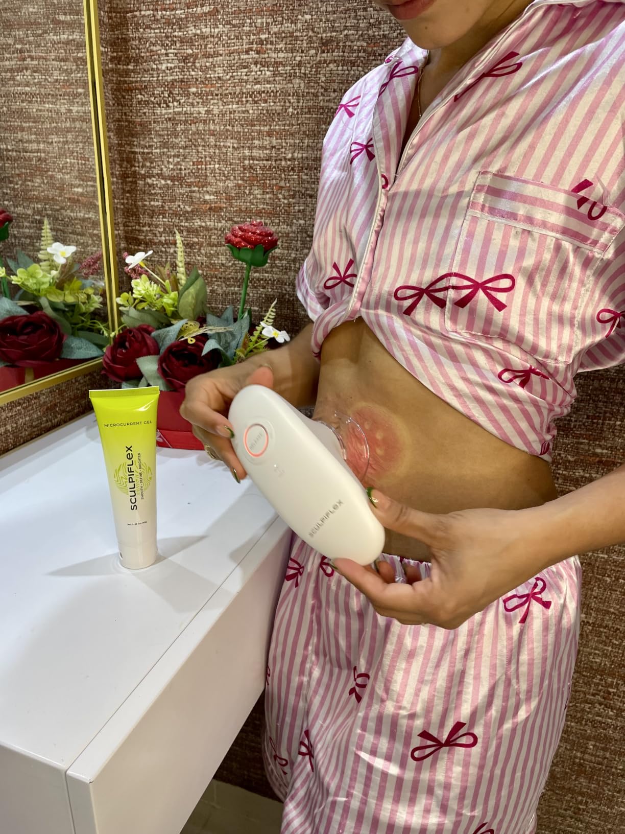 SCULPIFLEX – Original 3-in-1 Body Sculpting Machine for Firmer-Looking Skin – Lymphatic Drainage Massager & Cellulite Massage Tool for Stomach, Arms, Legs, and Thighs + 1x Gel customer photo 1