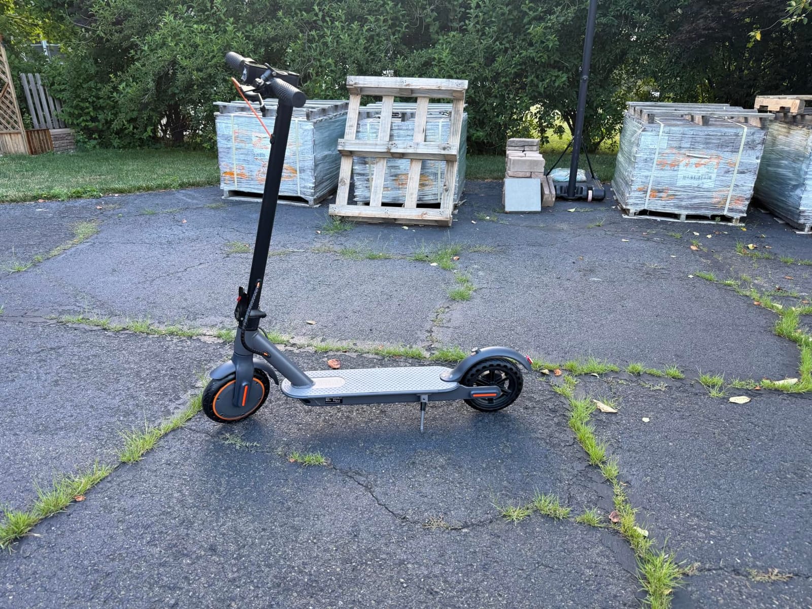 VOLPAM Electric Scooter, 350W/500W Motor, 21/28/40 Miles Long Range customer photo 1