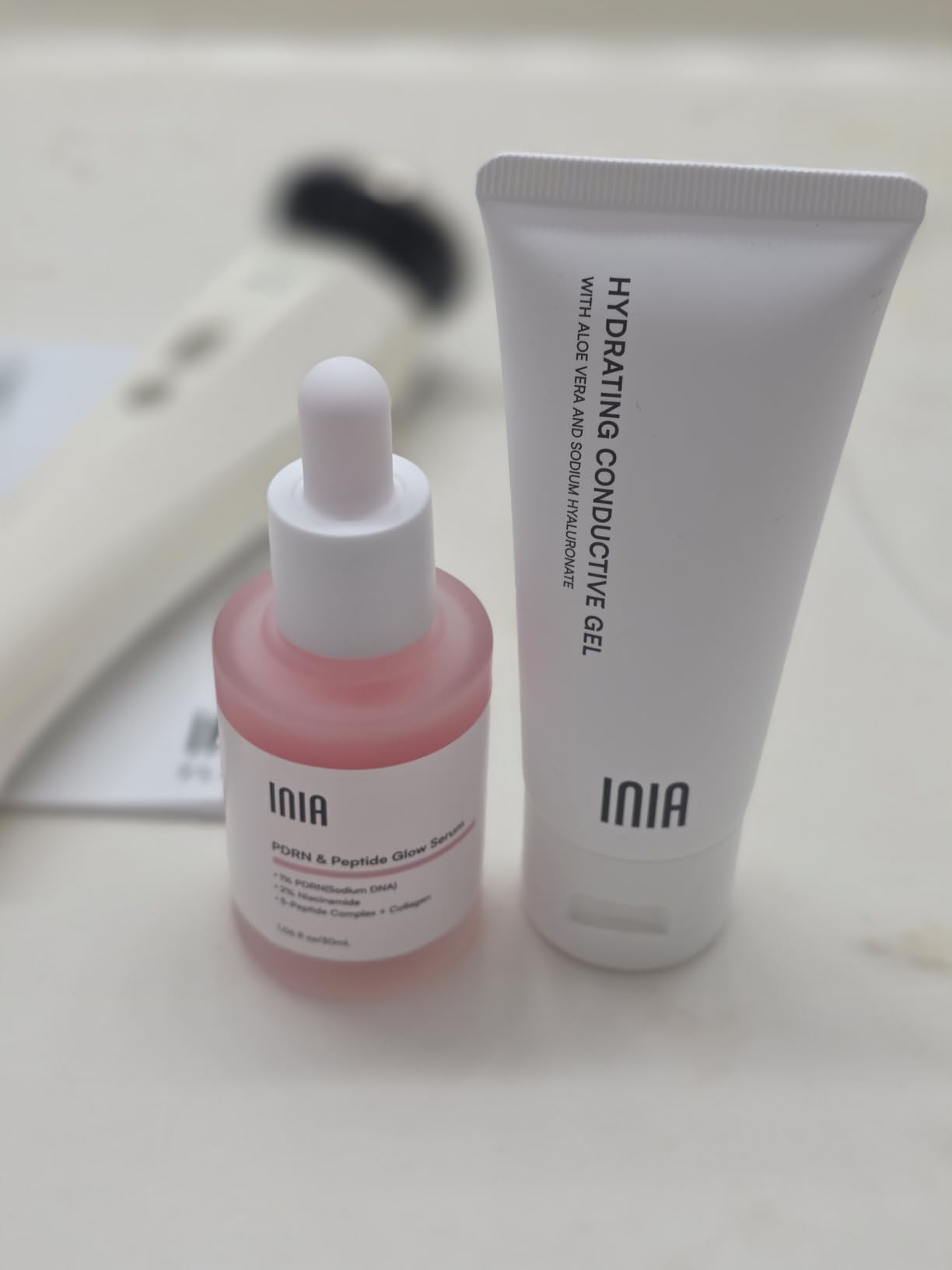 INIA FLARE 3-in-1 Microcurrent Facial Device Red Light Therapy for Face customer photo 1