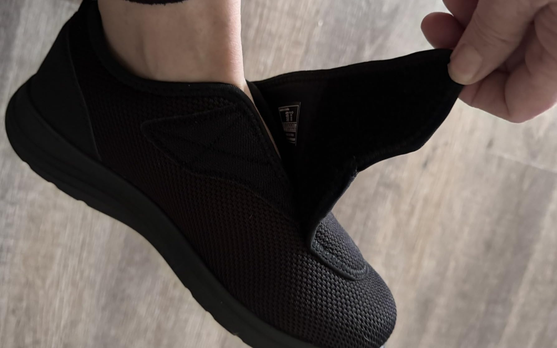 Diabetic Shoes for Women Extra Wide Walking Shoes Slip-On Orthopedic Shoes with Adjustable Strap for Swollen Feet Neuropathy - EasyTop Wings V2 customer photo 1