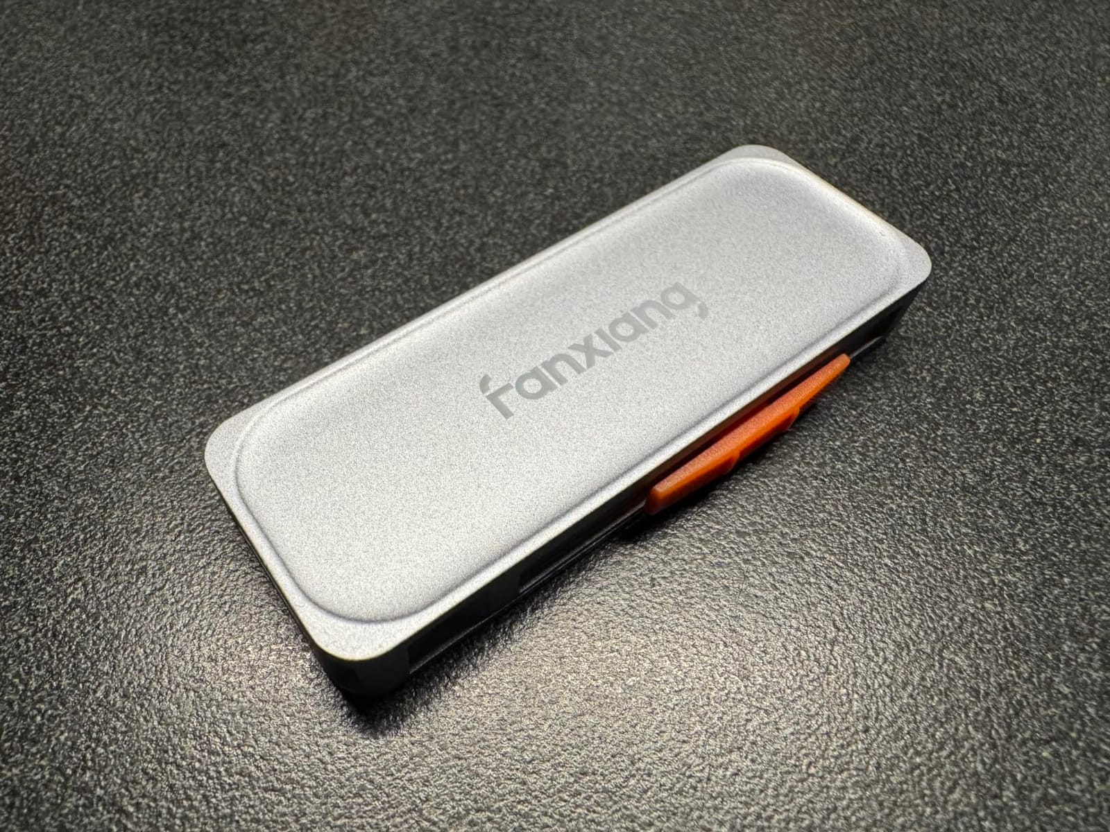 128GB External SSD USB Drive, 520MB/s USB-C & USB-A Portable SSD -F901 customer photo 1