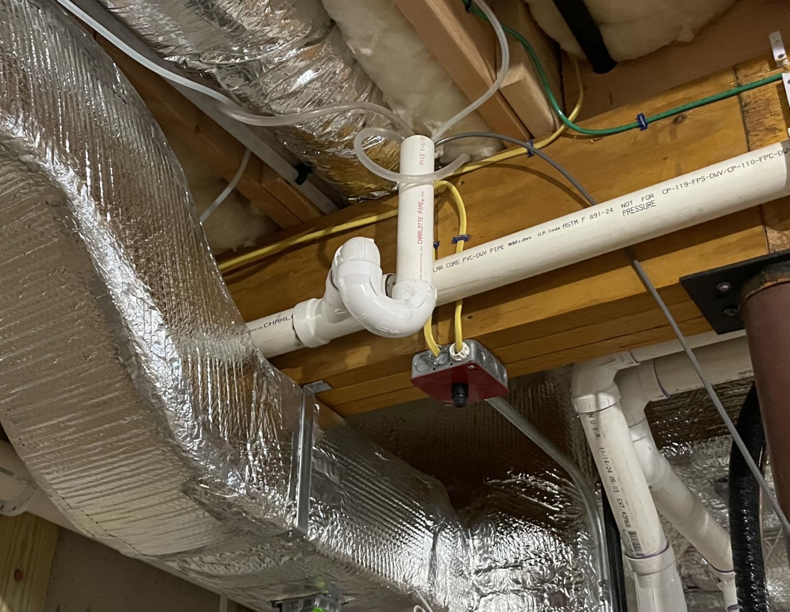 Yaufey 125 Pints Commercial Dehumidifier with Drain Hose for Crawl Space, Basement, Industrial, 10-90% RH Humidity Control,6500 Sq.Ft. 24/7 Running Continuous Drainage, TUV Certified, 5-Yr Coverage customer photo 2
