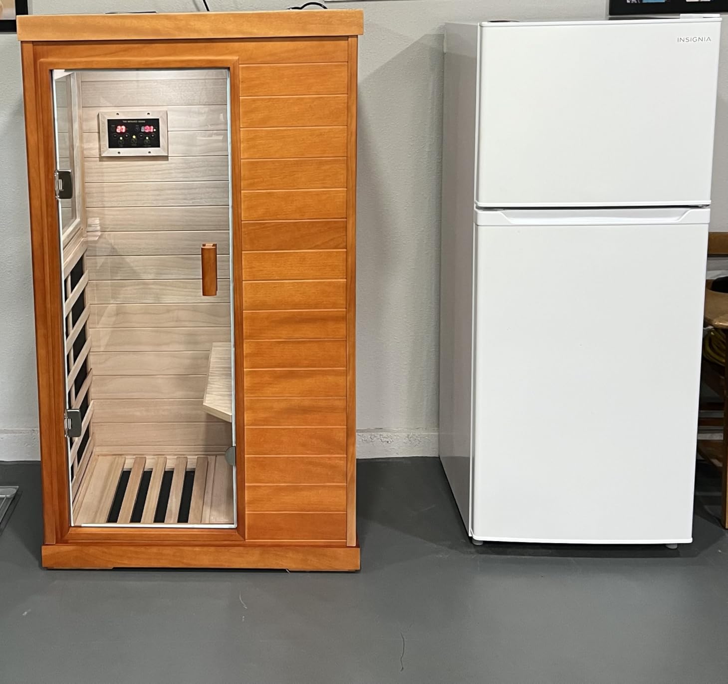 Outdoor Traditional Sauna 4-6 Person 9KW Steam Saunas Barrel customer photo 2