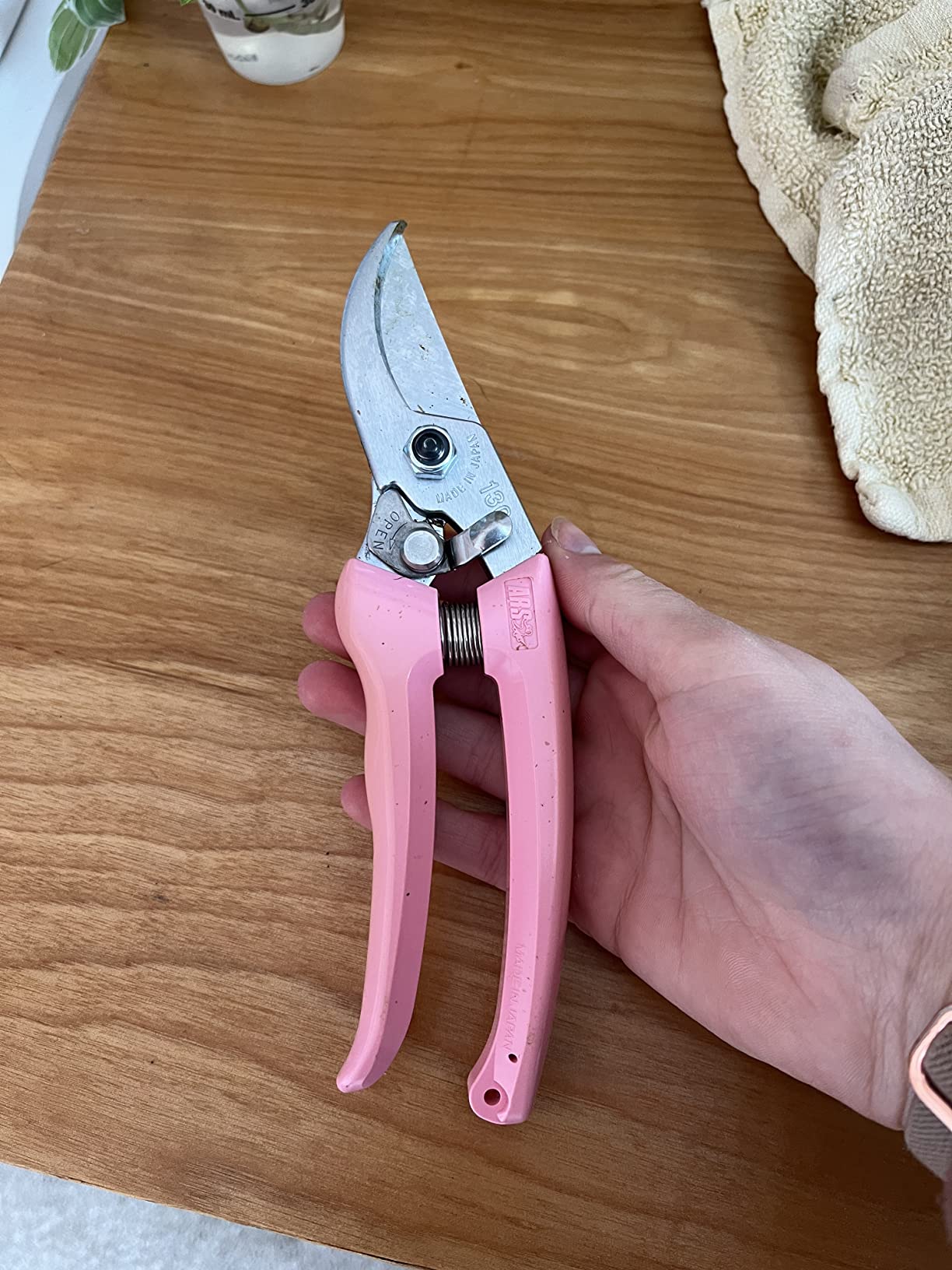 ARS HP-130DX 7-Inch Ideal Light Pruner / Pocket Secateur, Colors Vary customer photo 2