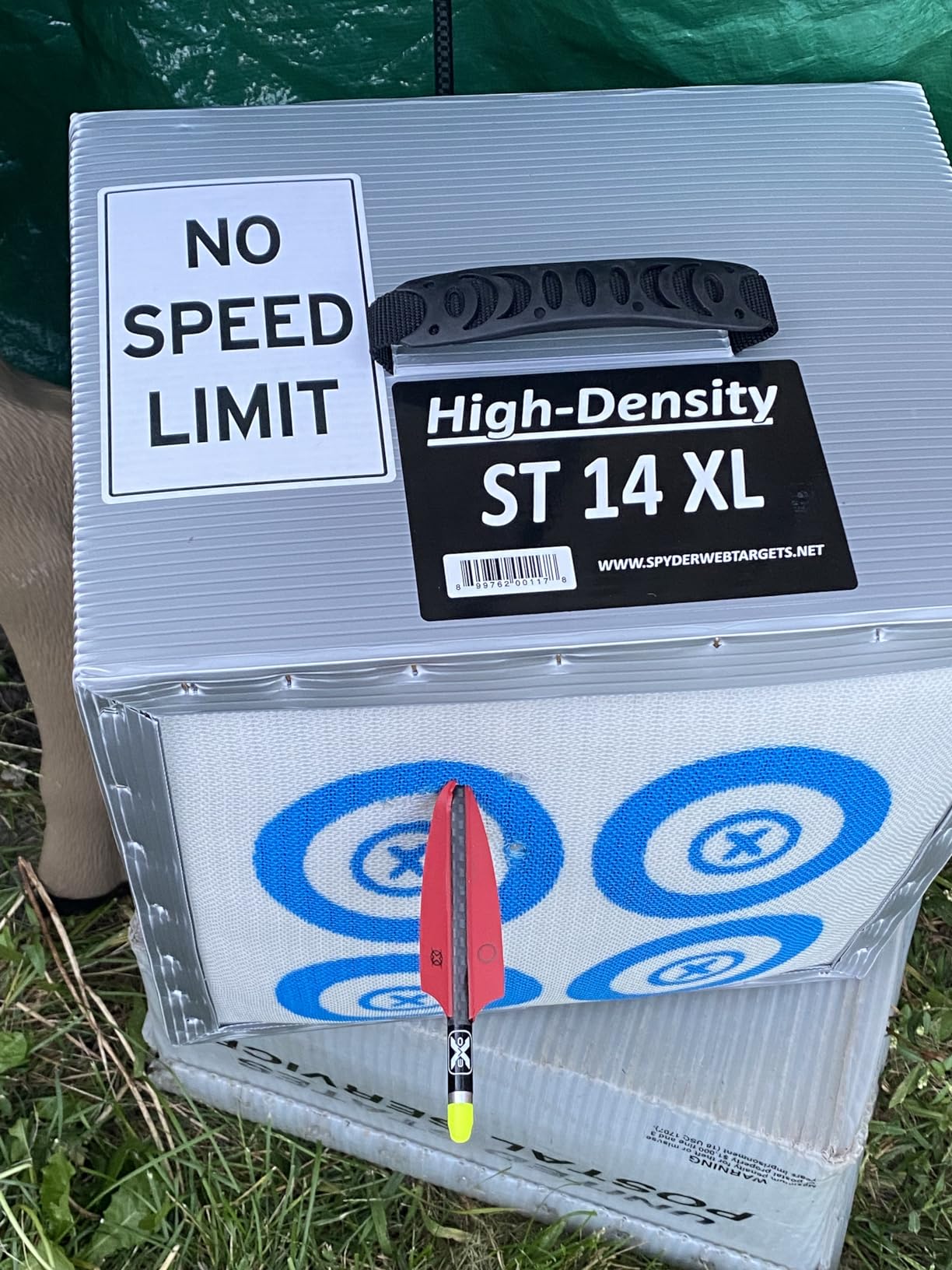 SpyderWeb 14XL Portable Crossbow Target, No Speed Limit™, Easy Arrow Pull customer photo 2