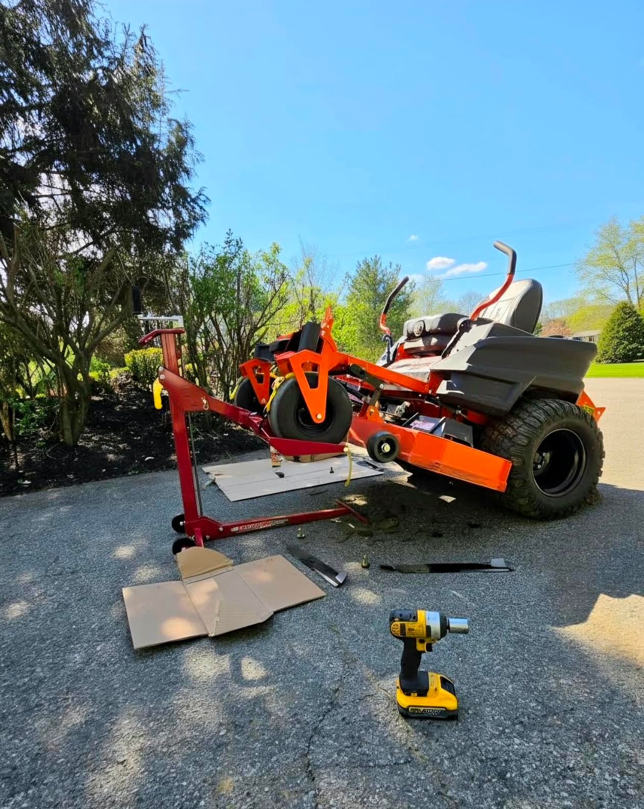 MoJack EZ MAX 45001 Riding Lawn Mower Lift Jack, 450 lb, Zero Turn/Tractor customer photo 1