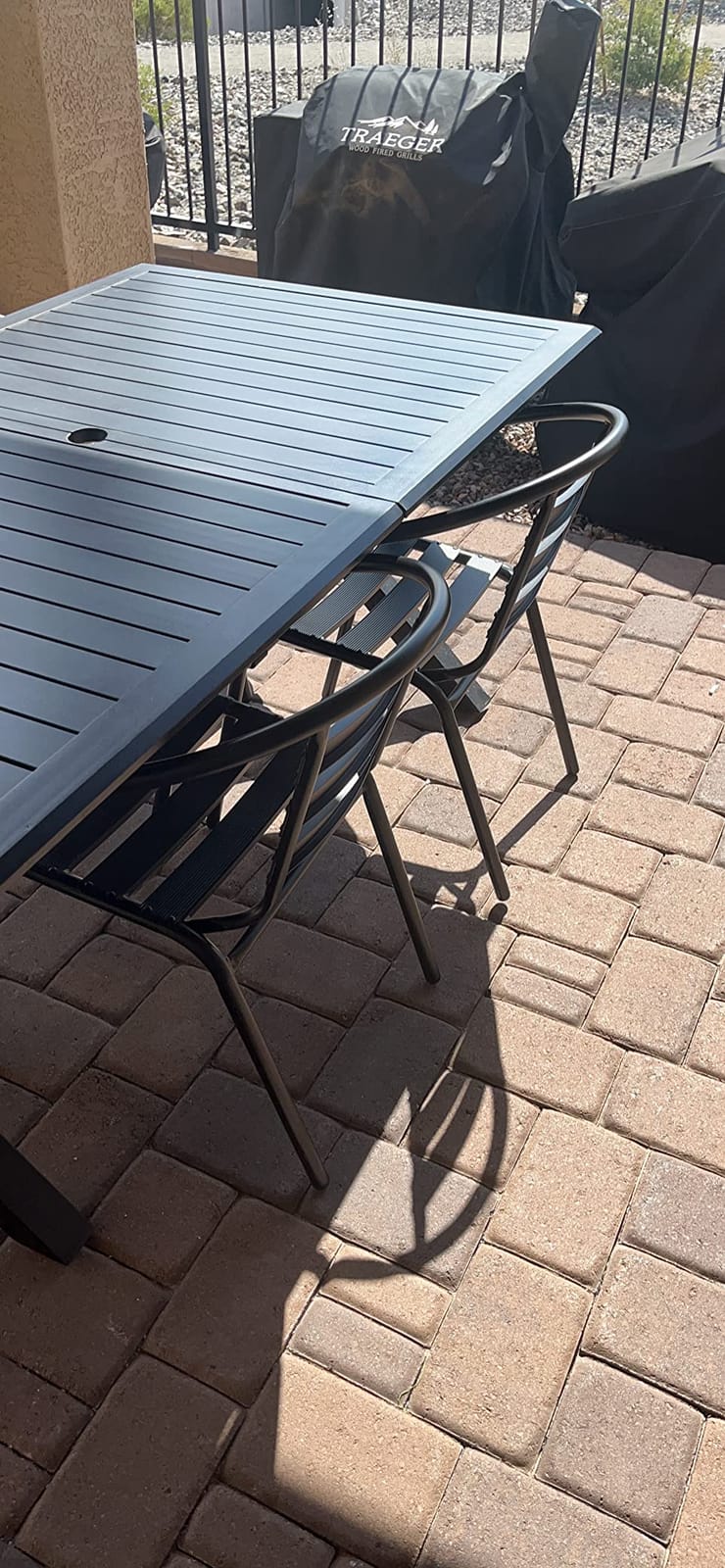 Flash Furniture Aluminum Slat Back Stacking Outdoor Restaurant Chairs, Modern Stackable Patio Chairs for Restaurants, Set of 4, Black customer photo 2