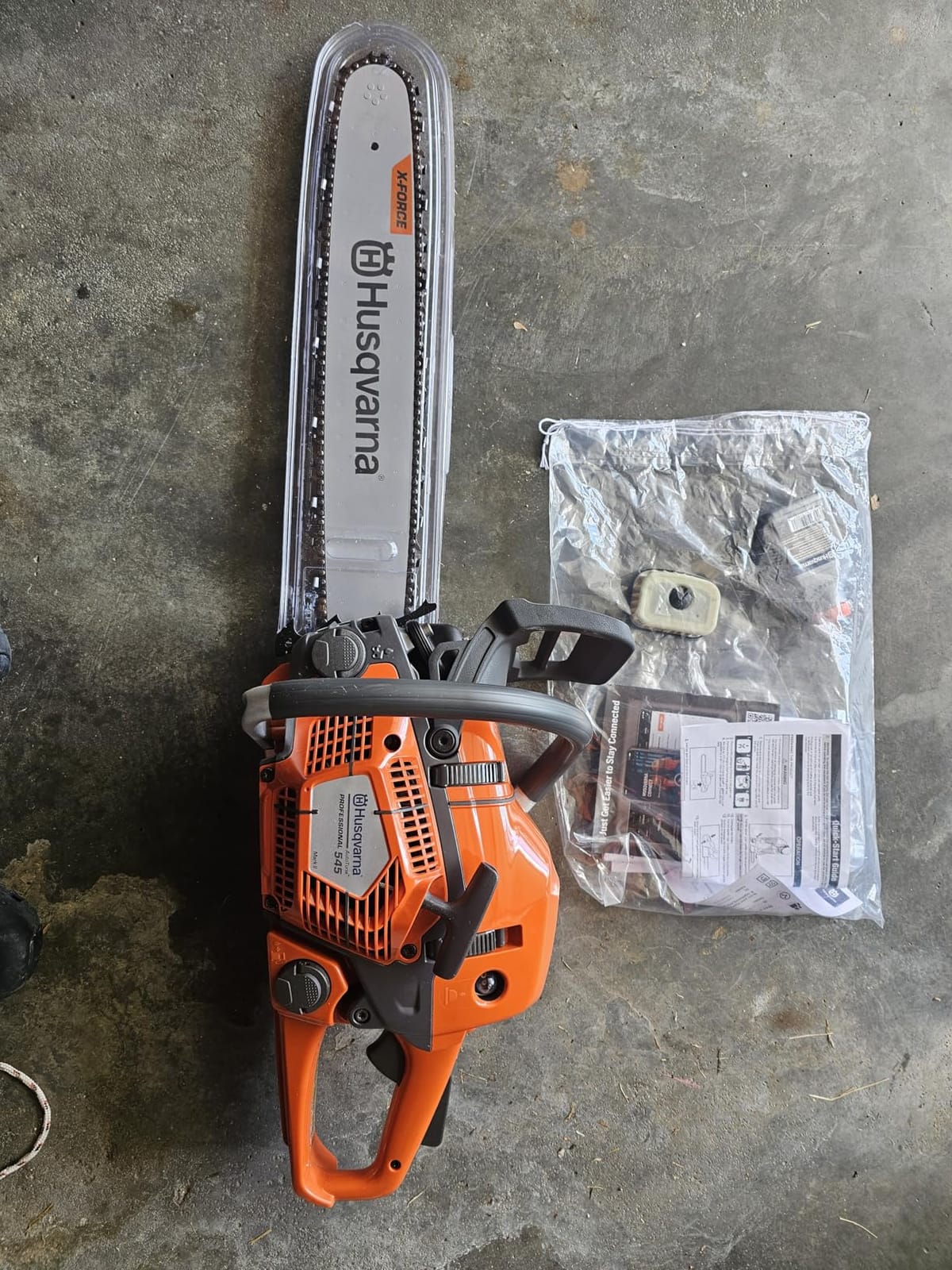 Husqvarna 967690628 545 Mark II Professional Gas Chainsaw, Tree Cutter customer photo 2