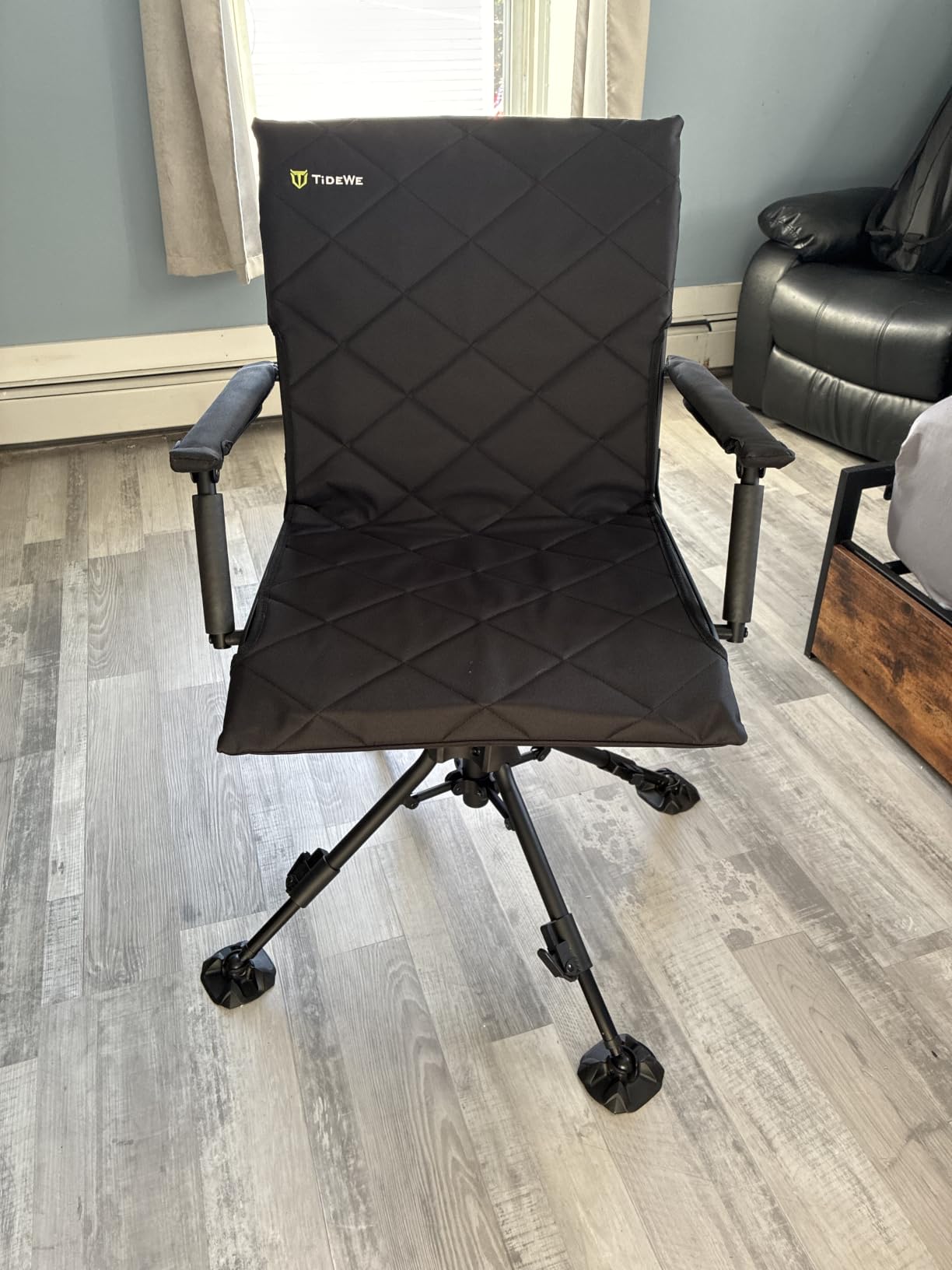 TIDEWE Hunting Chair with Seat Cover, 360° Silent Swivel Seat customer photo 1