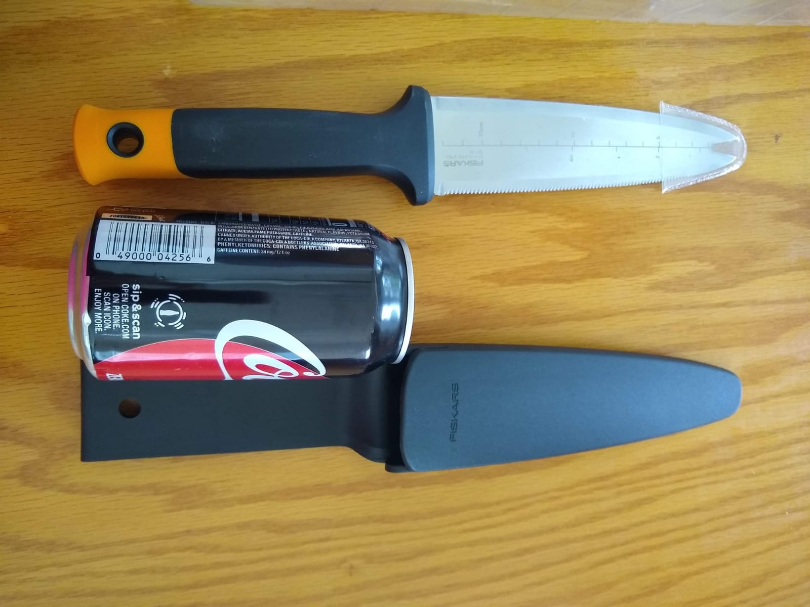 Fiskars Hori Hori Garden Knife with Sheath, Heavy Duty Gardening Hand Tool customer photo 1