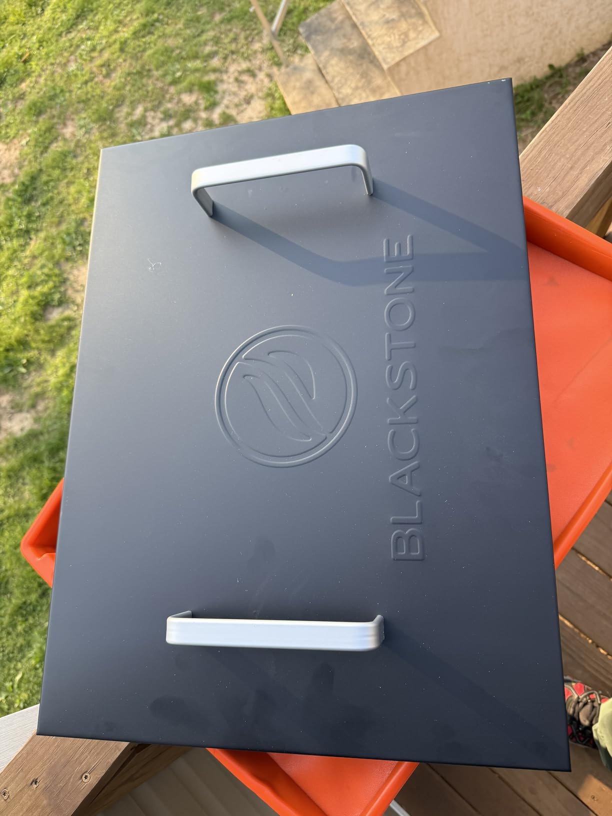 Blackstone® 5079 Hard Cover Top Lid with Handle for 22